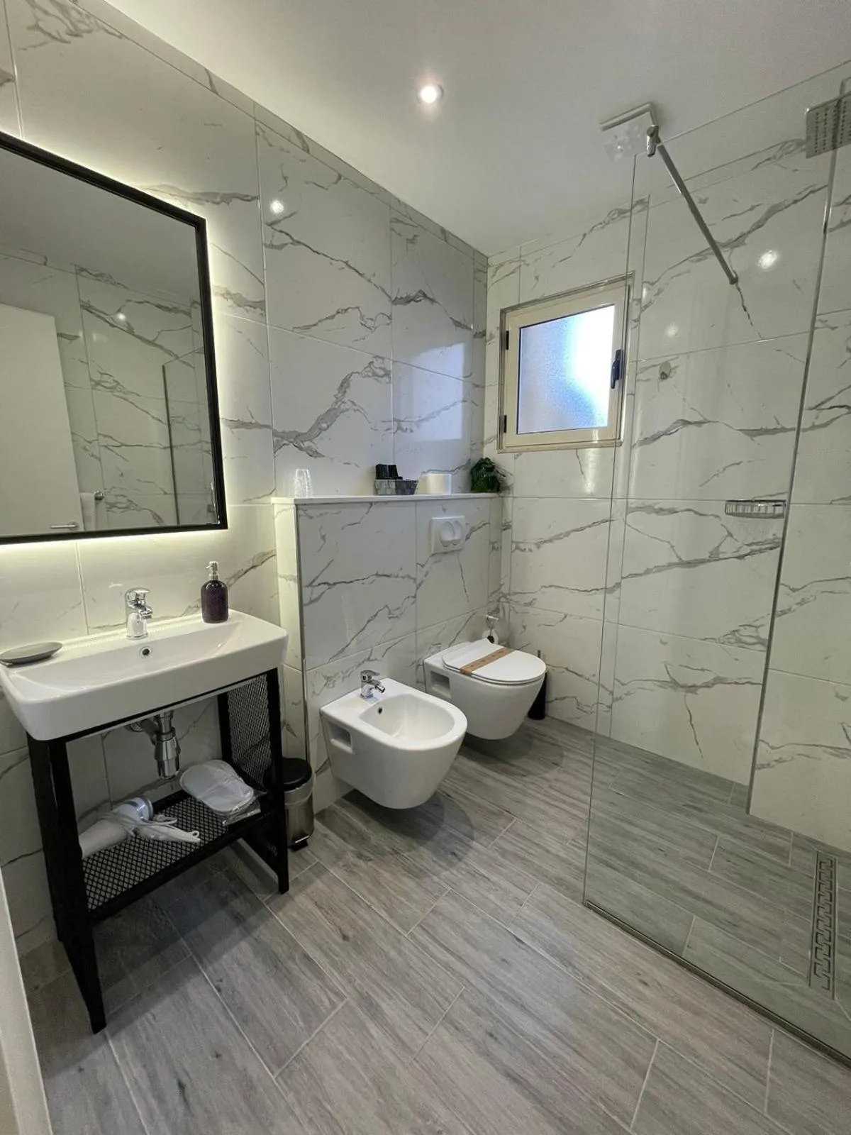 Bathroom in Peaky Hotel