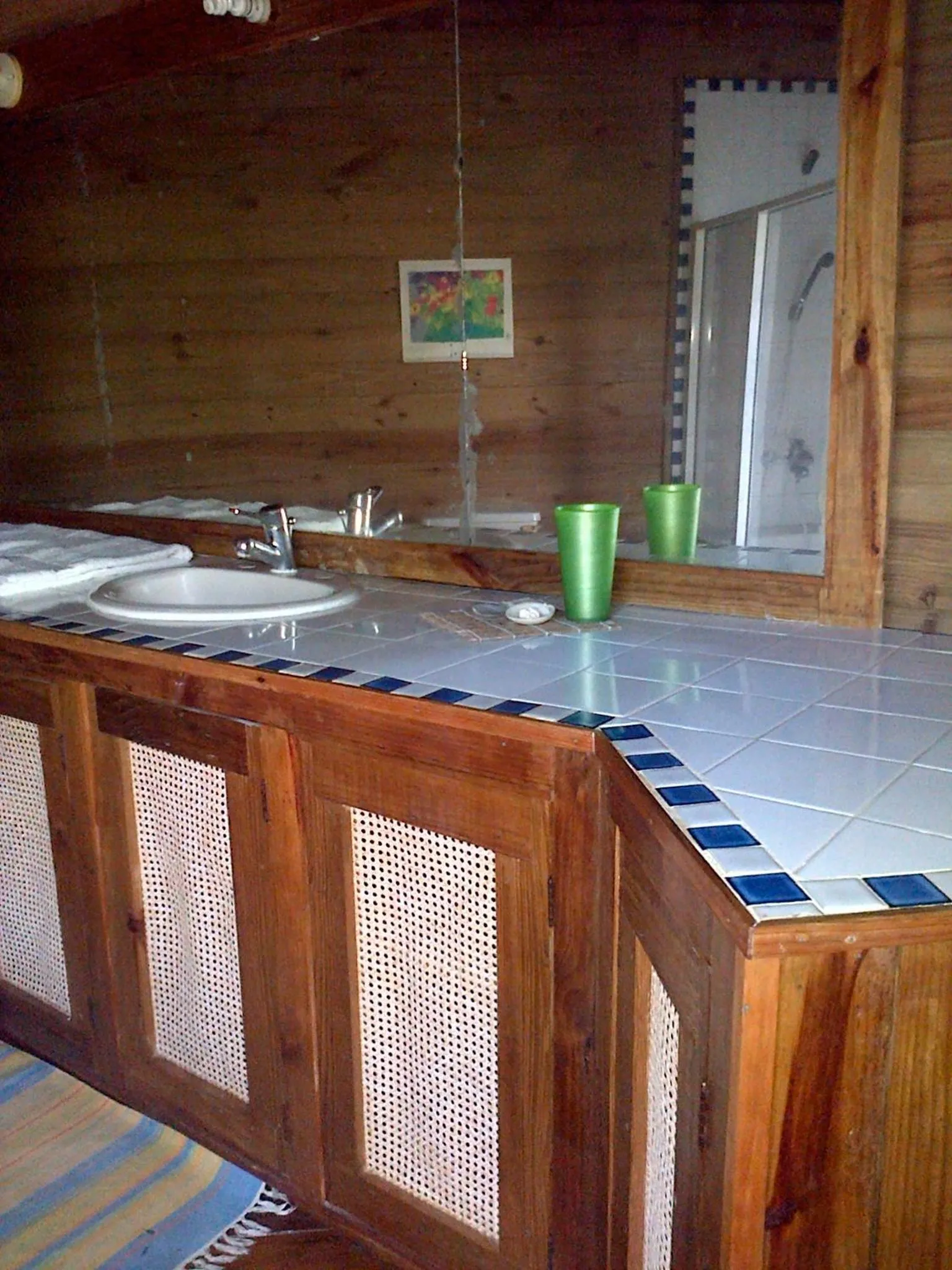 Bathroom in Roatan Bed & Breakfast Apartments