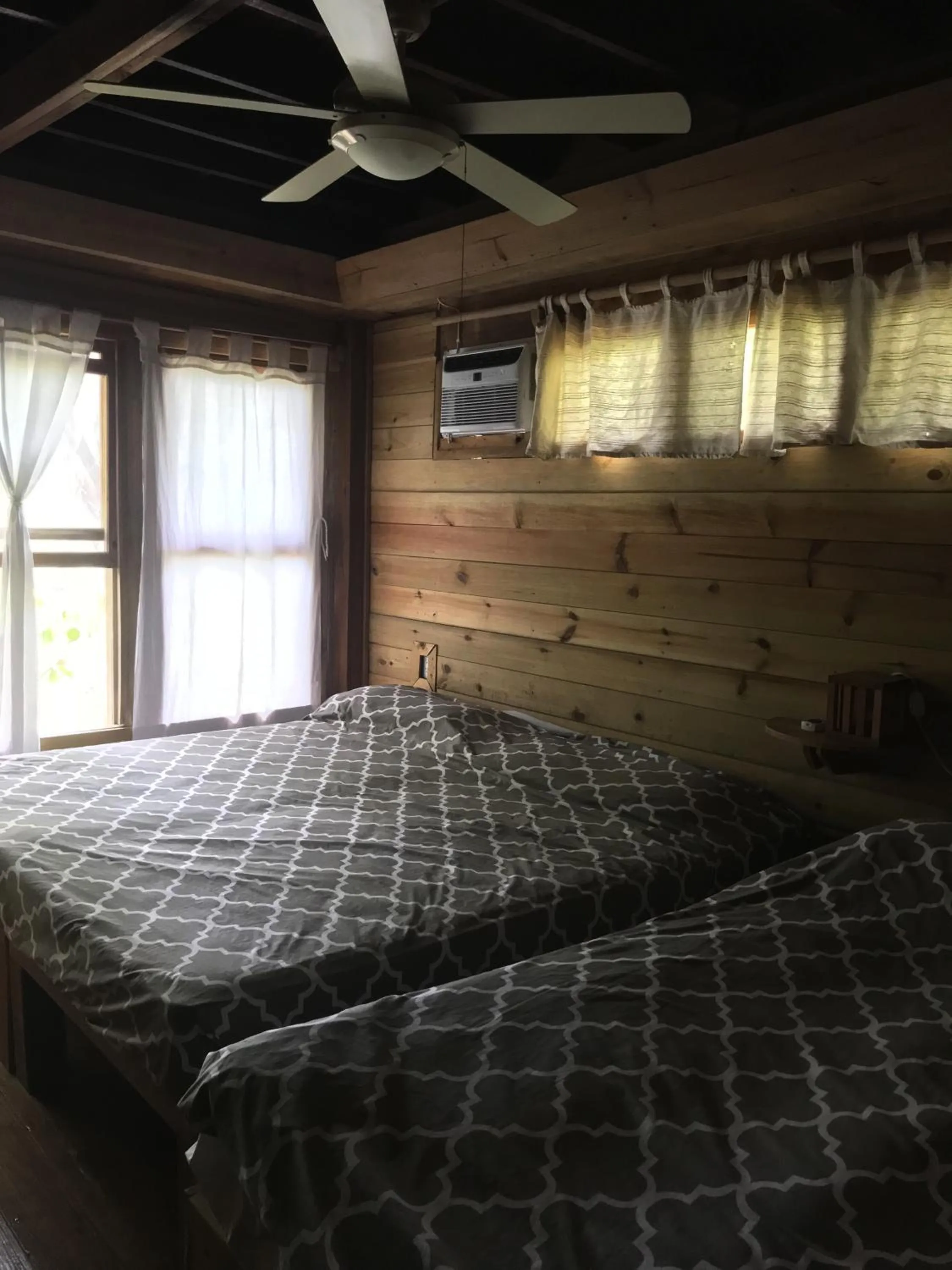 Bedroom, Bed in Roatan Bed & Breakfast Apartments