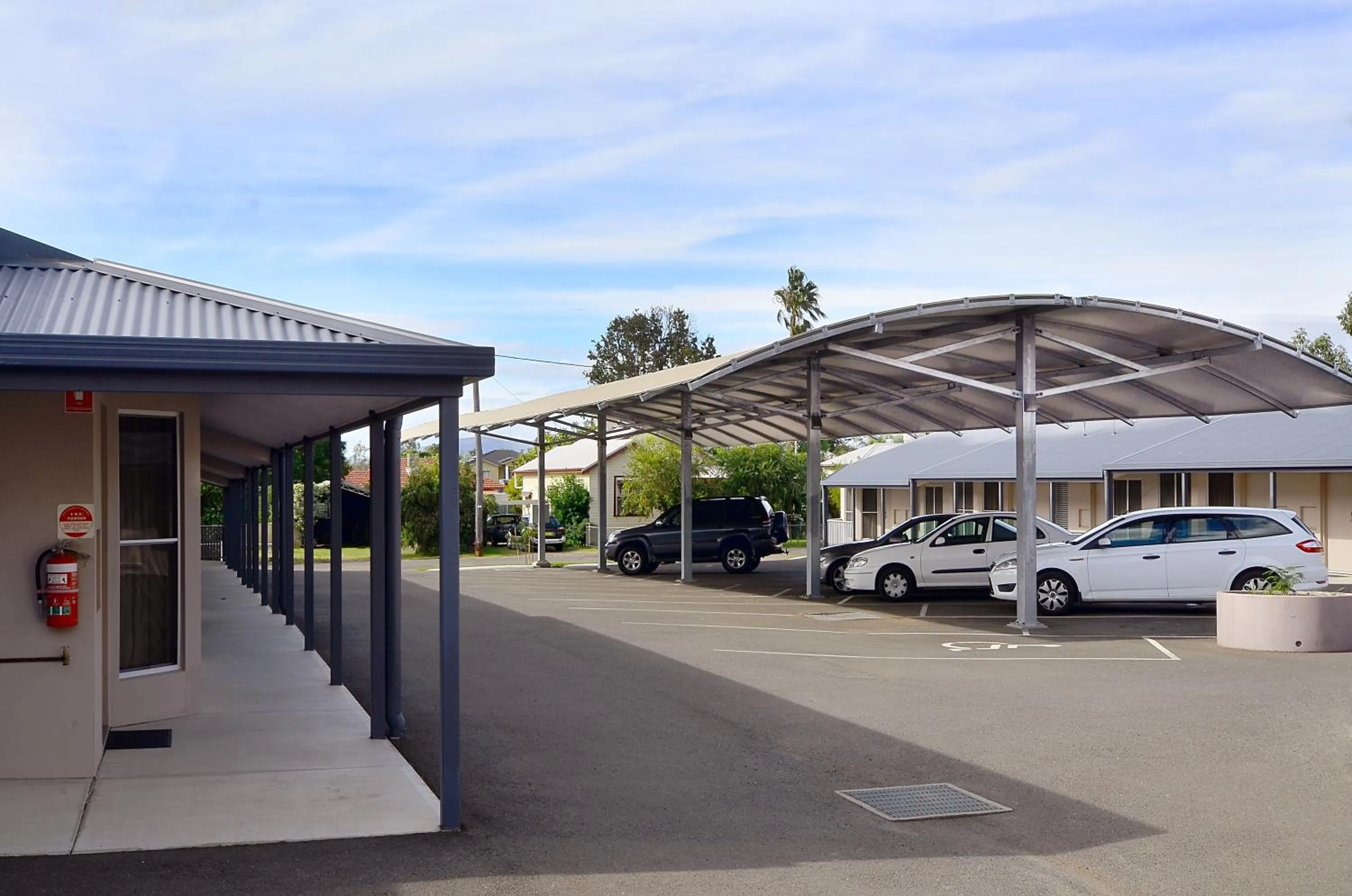 Facade/entrance in Mackellar Motel