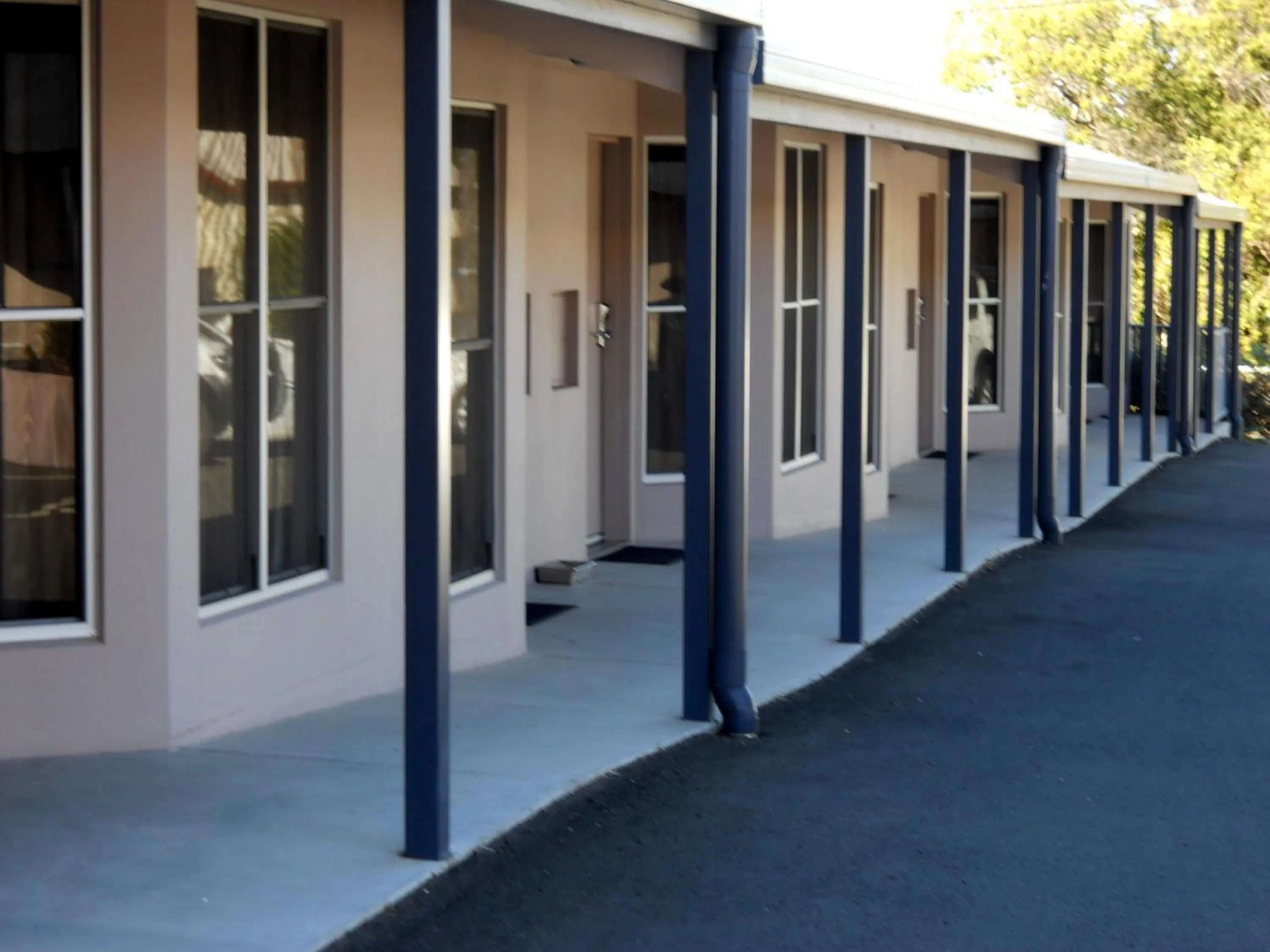 Facade/entrance in Mackellar Motel