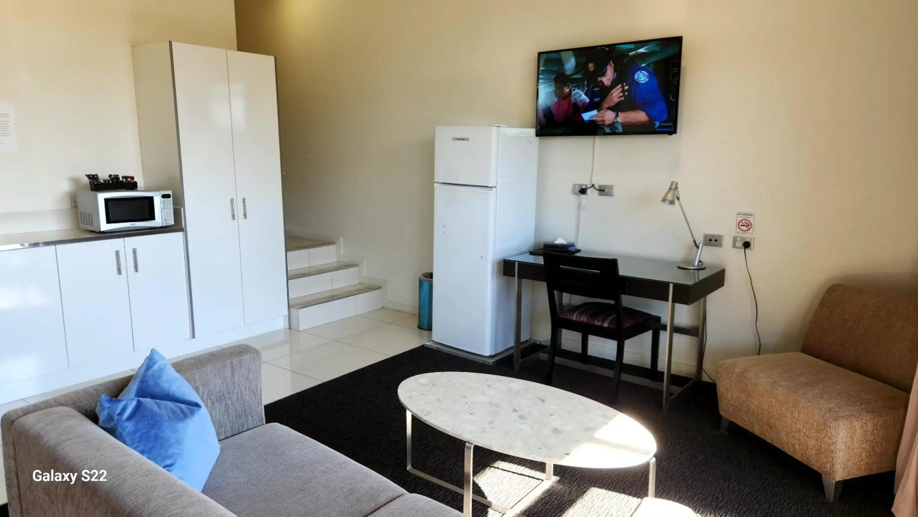 Deluxe Family Suite (Queen and Two Single Beds) in The Grand Motel Deluxe Family Suite (Queen and Two Single Beds) in The Grand Motel