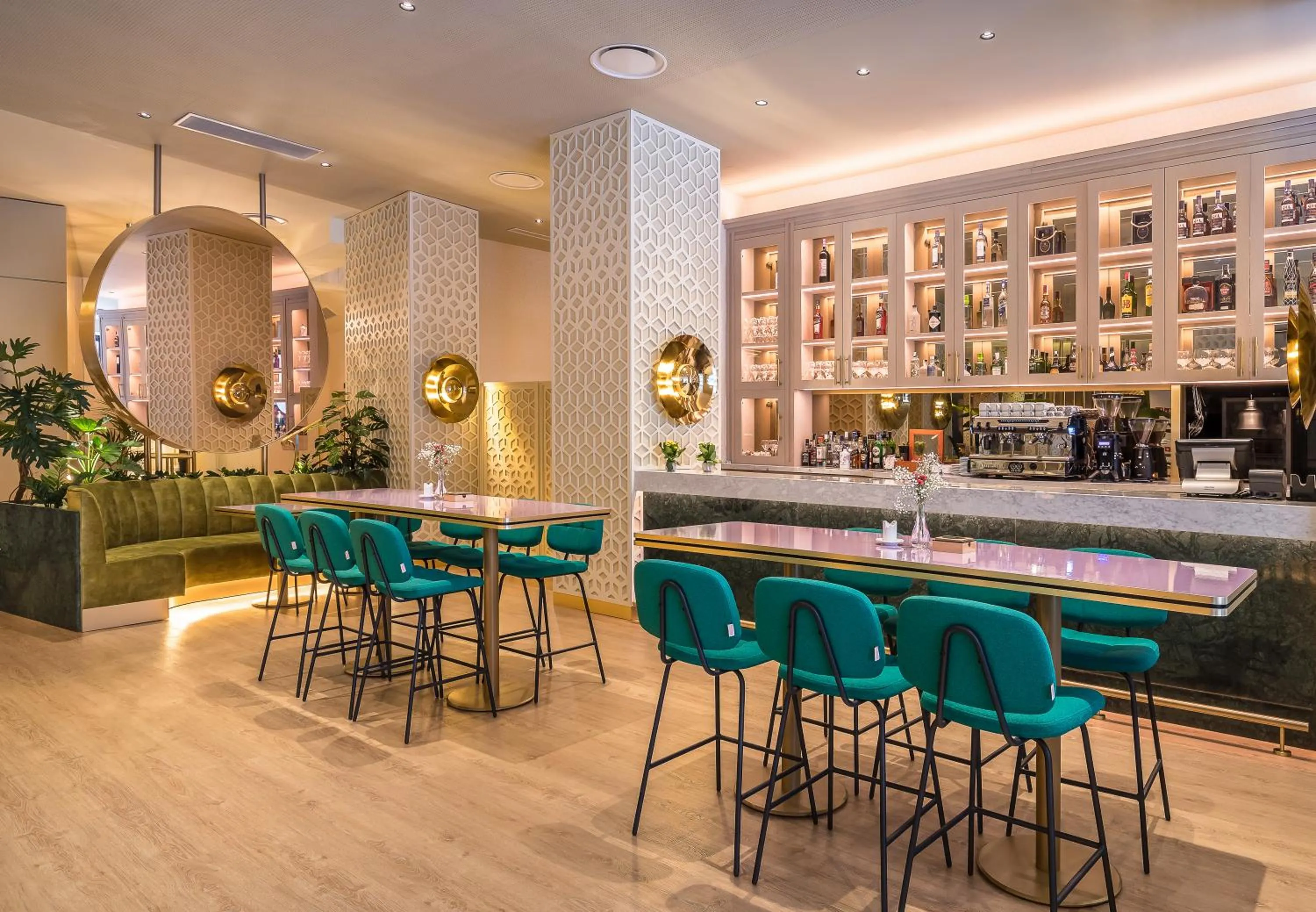 Lounge or bar in Barceló Carmen Granada