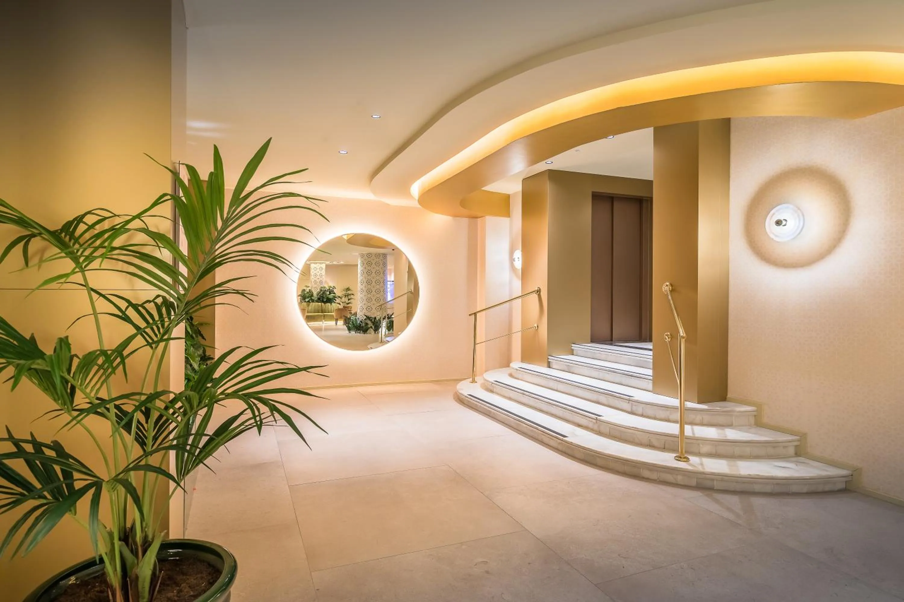 Lobby or reception in Barceló Carmen Granada