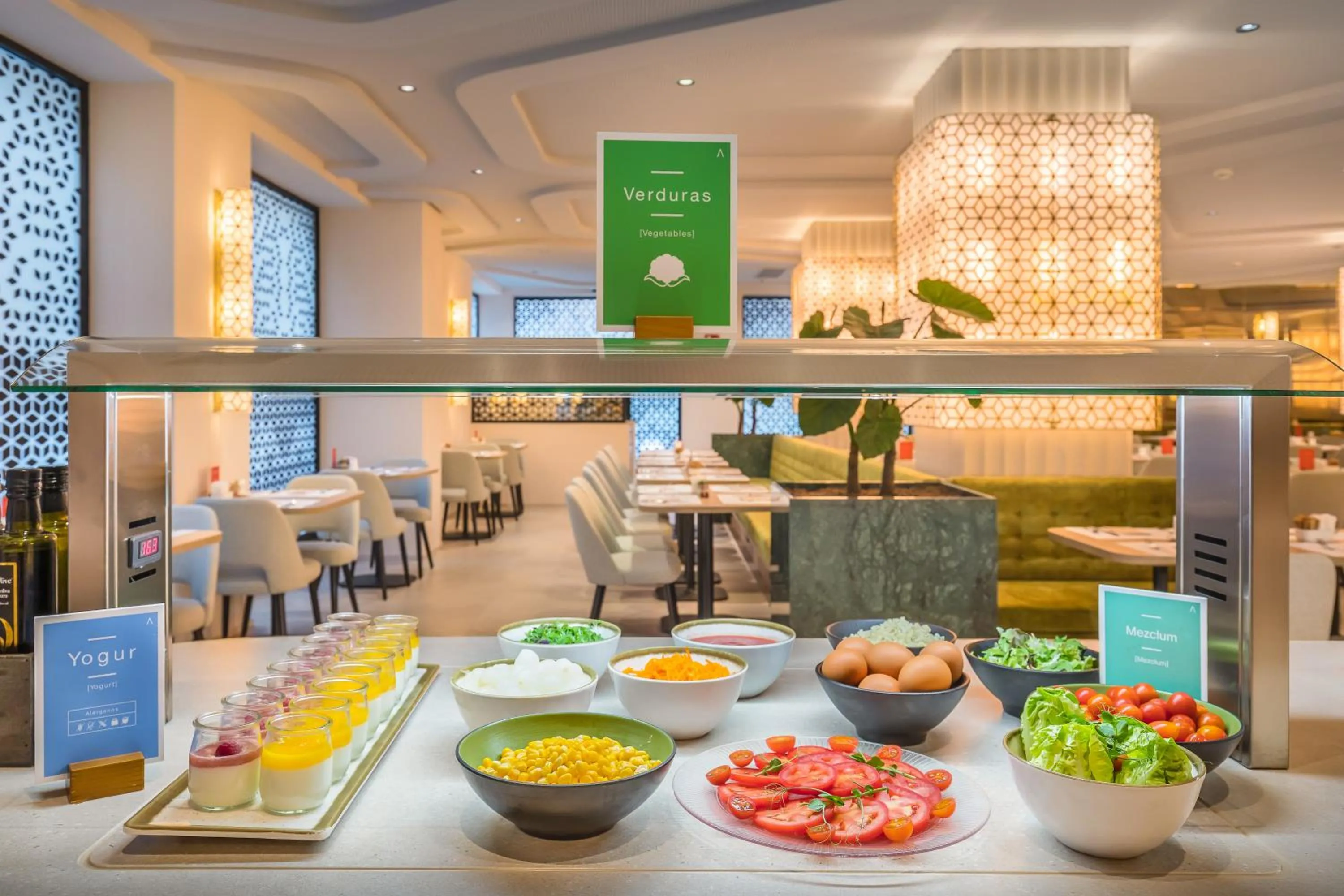 Breakfast in Barceló Carmen Granada