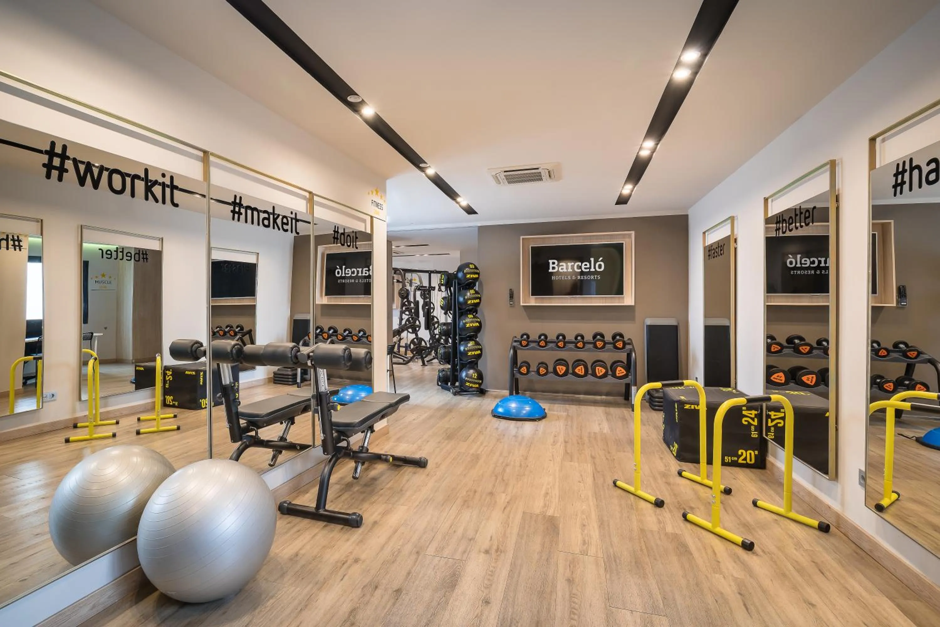Fitness centre/facilities in Barceló Carmen Granada