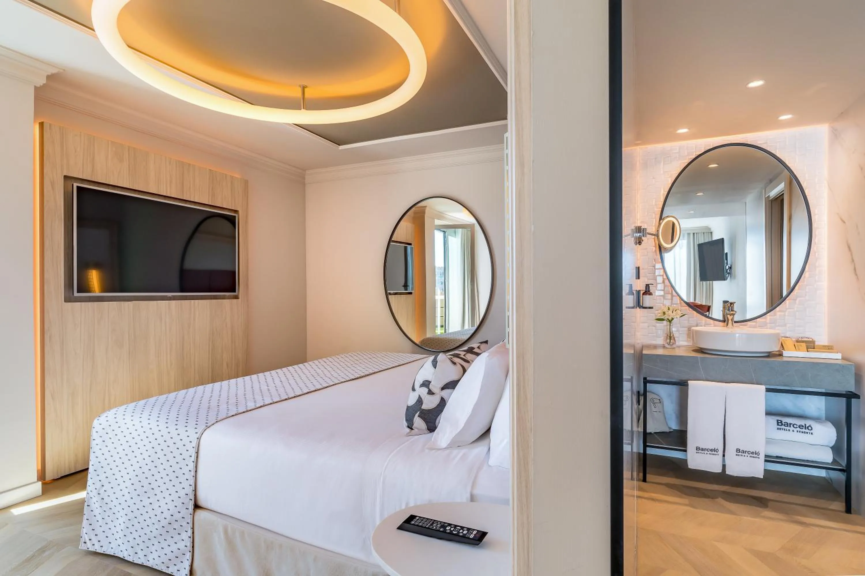 Bed in Barceló Carmen Granada