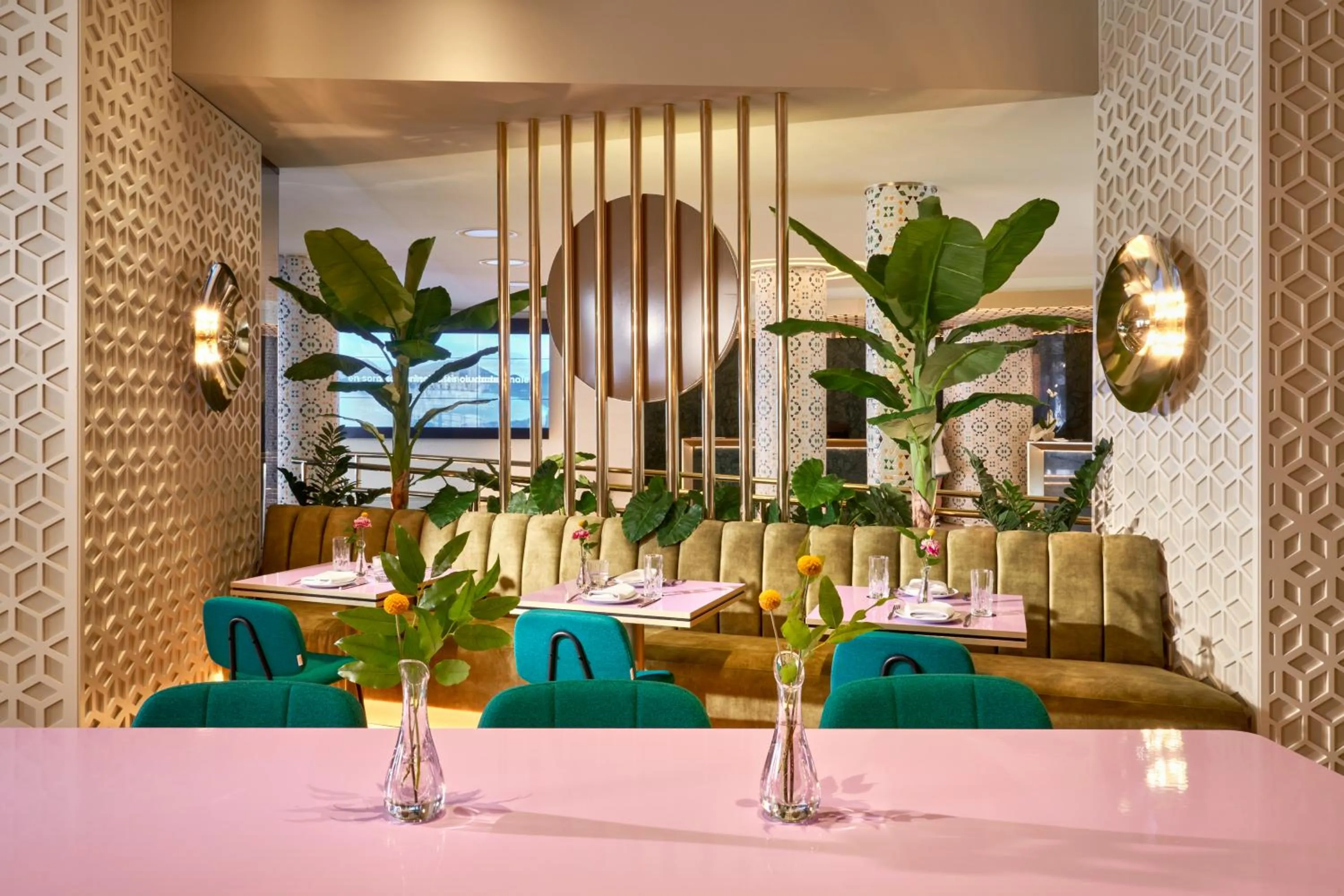 Lounge or bar in Barceló Carmen Granada