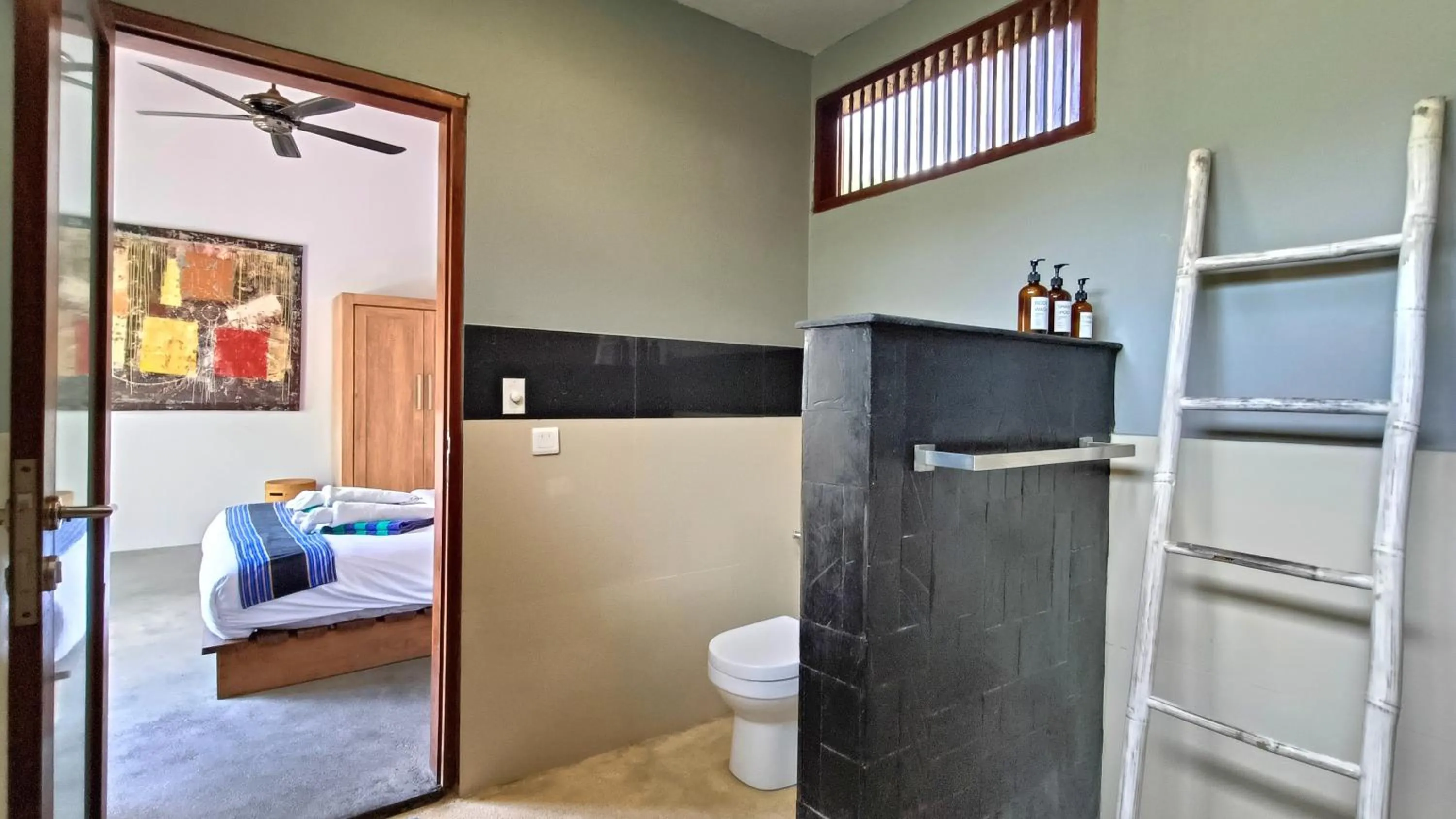 Bathroom, Bed in Kies Villas Lombok