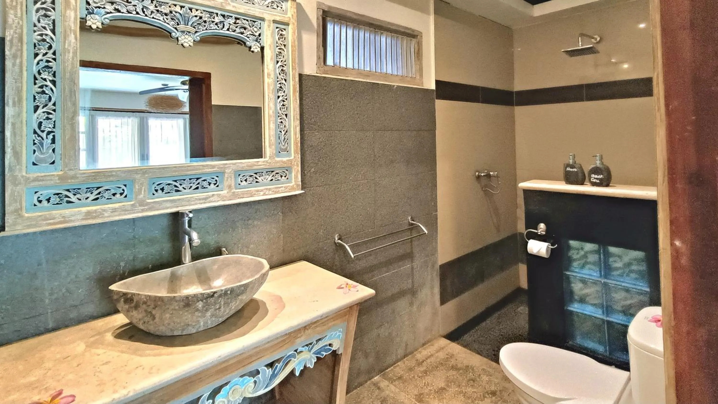 Bathroom in Kies Villas Lombok