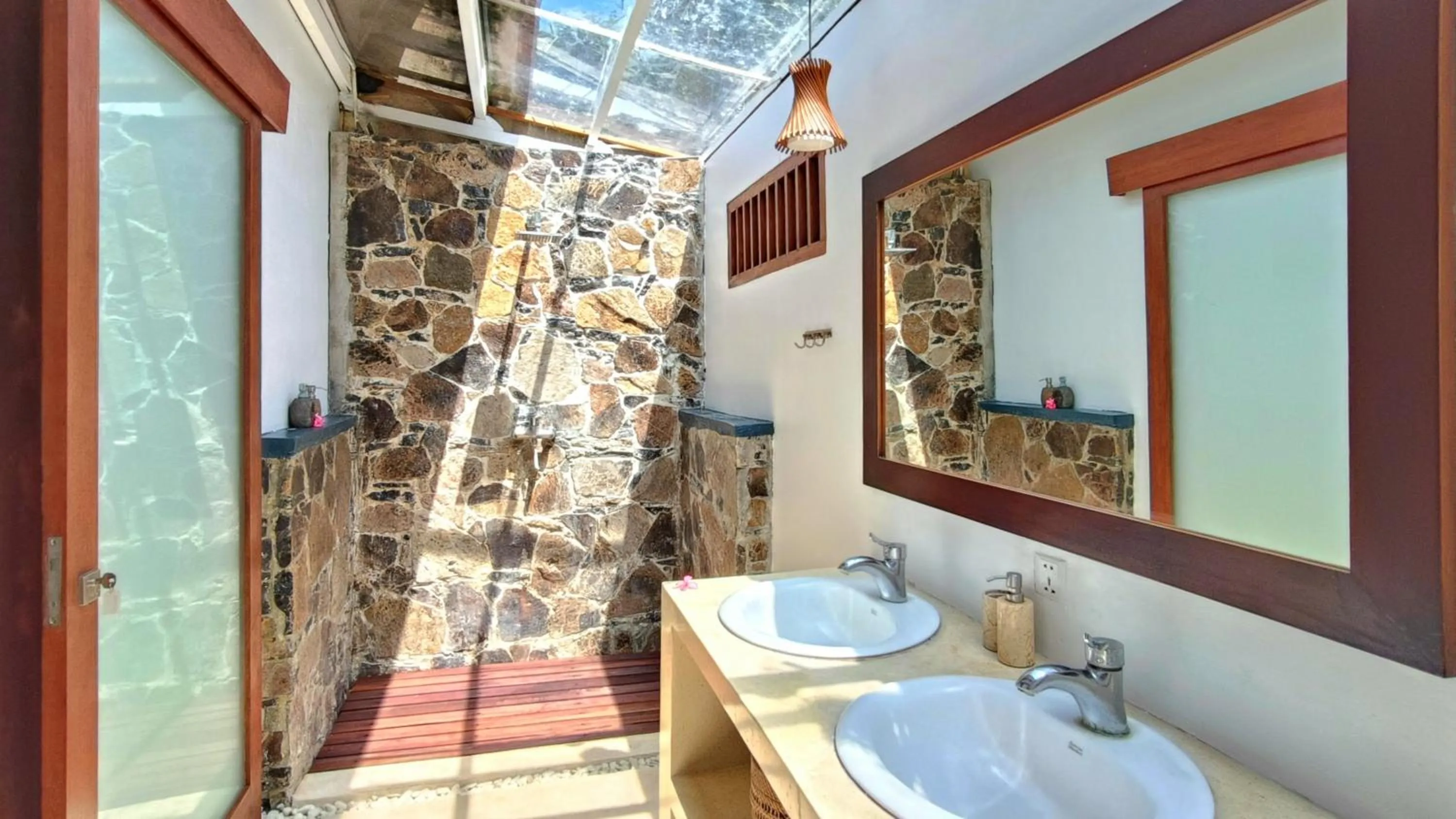 Bathroom in Kies Villas Lombok