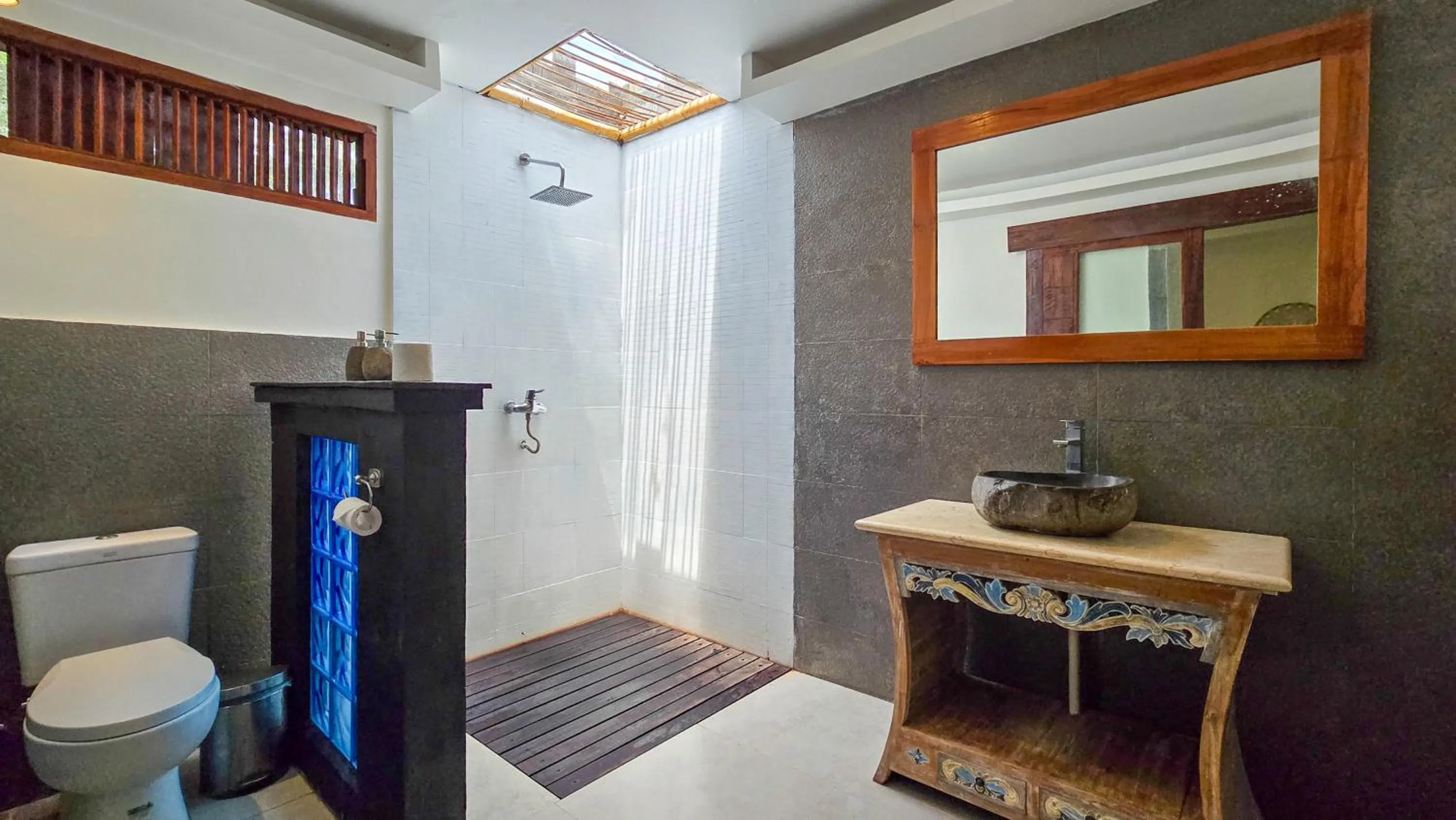 Bathroom in Kies Villas Lombok