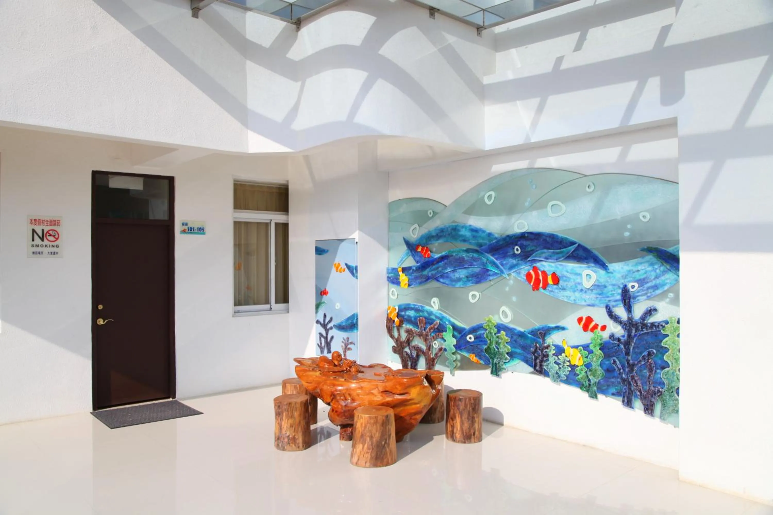 Decorative detail in Clownfish Resort