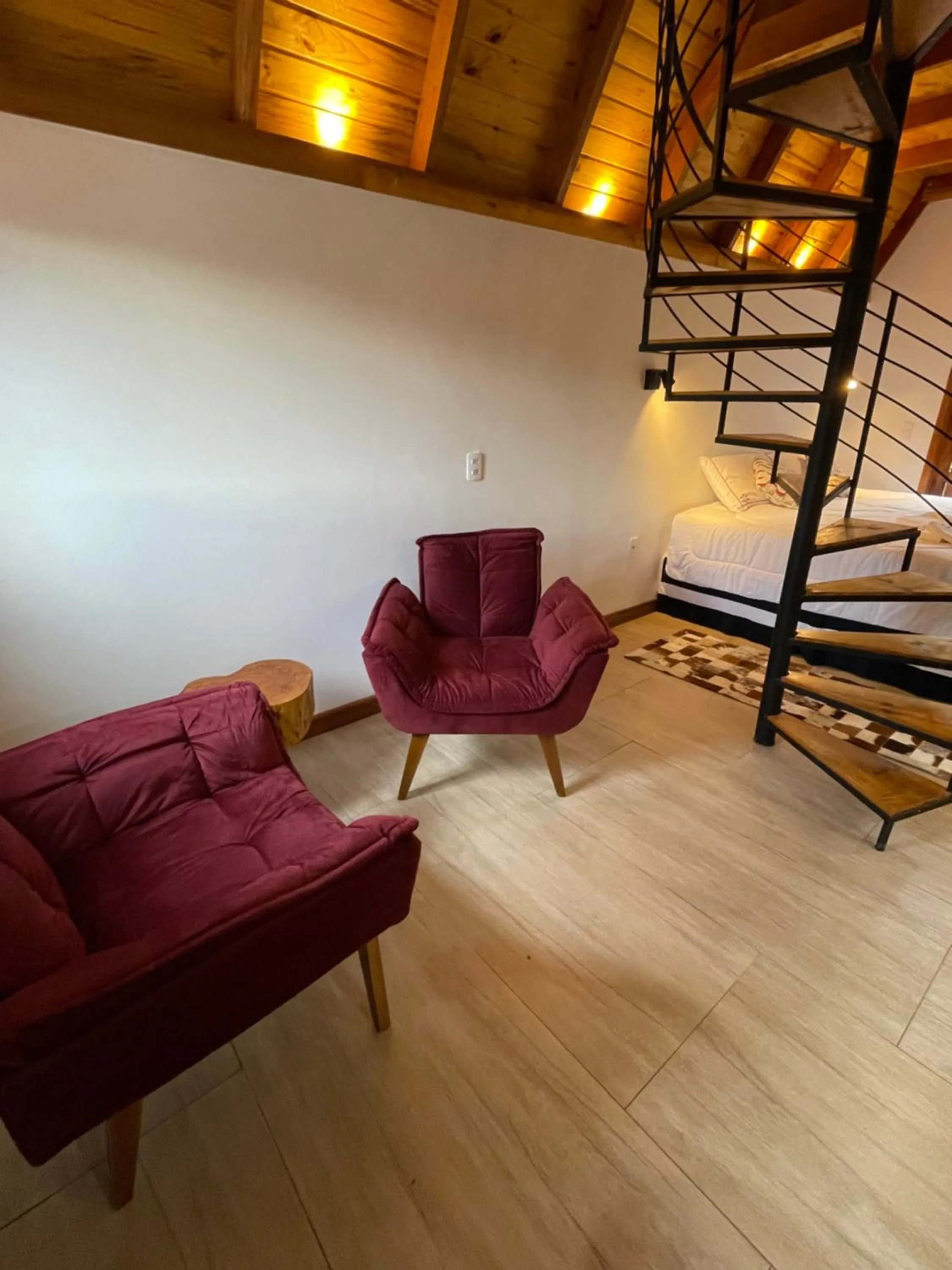 VILLA ITÁLIA CHALÉ