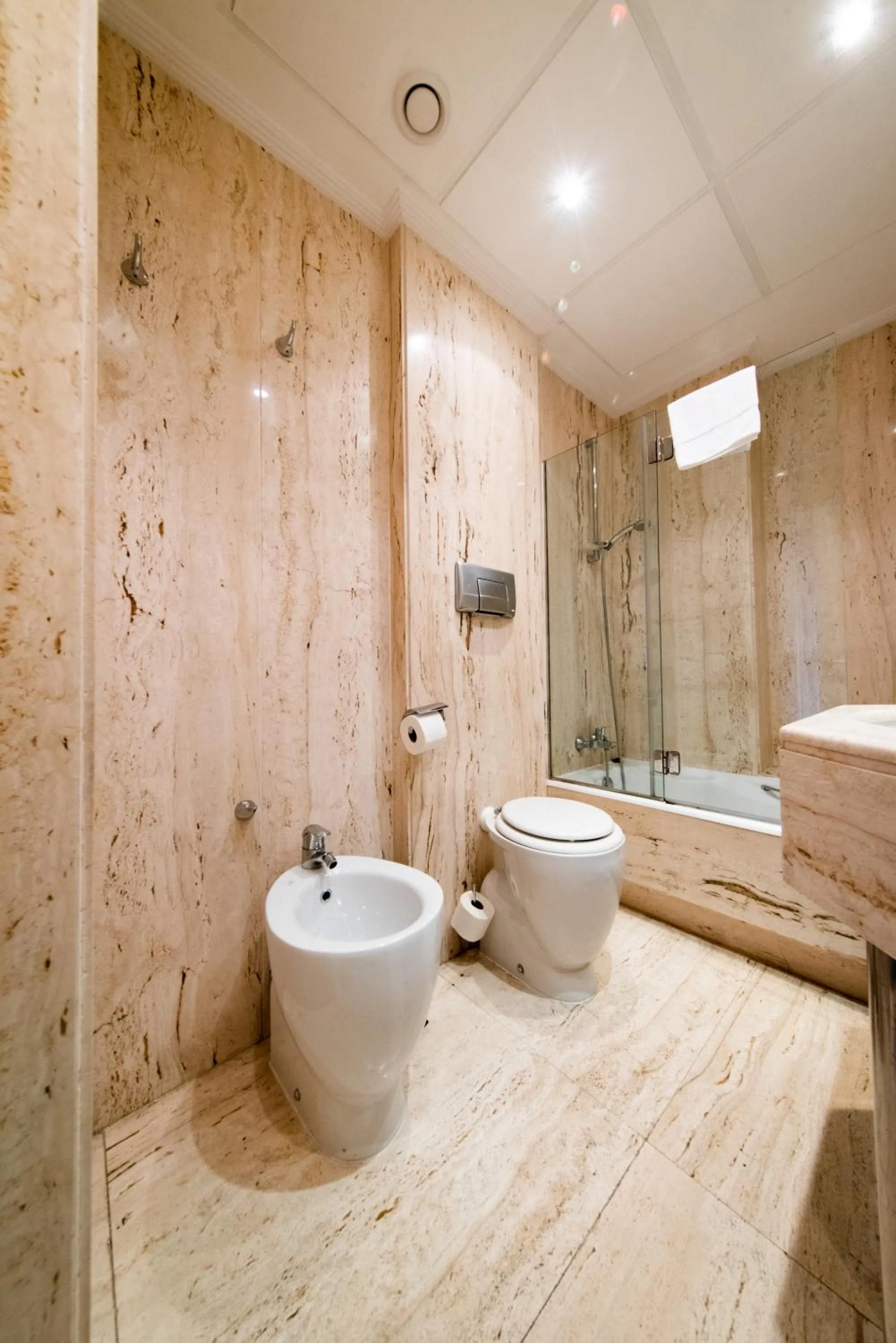 Bathroom in Soho Boutique Salamanca