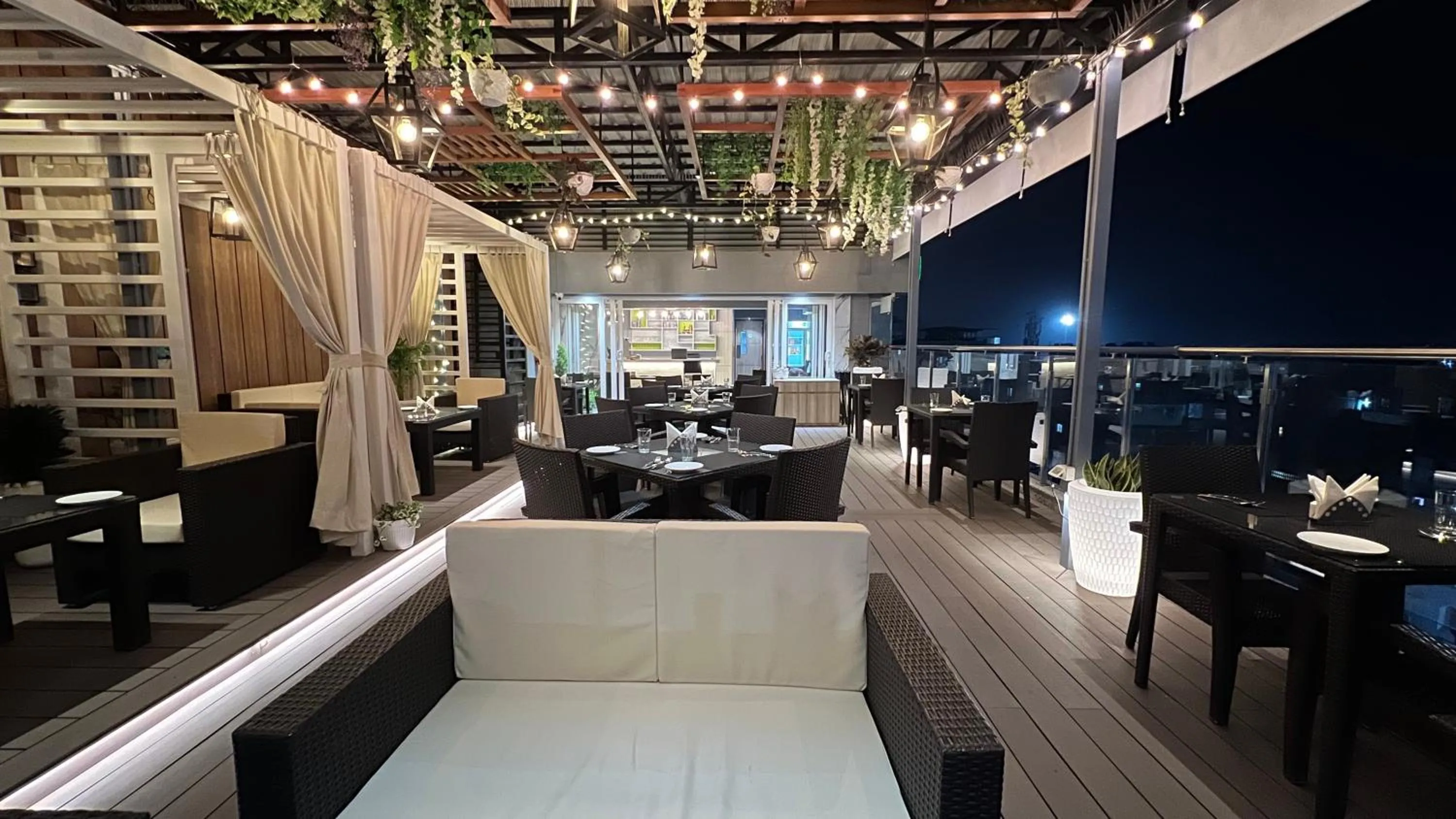 Restaurant/places to eat in Aurora Boutique Hotel Imphal