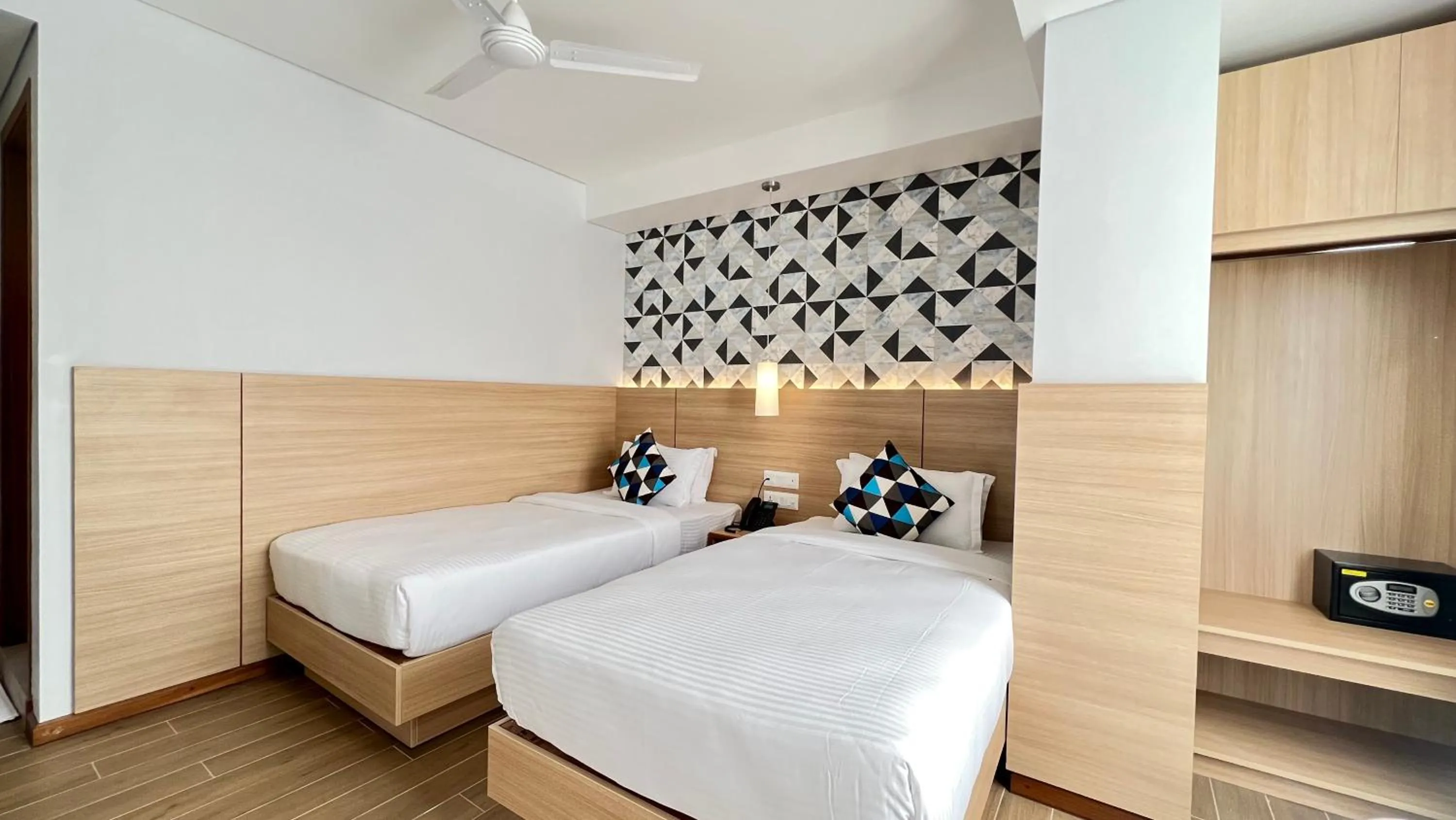 Photo of the whole room, Bed in Aurora Boutique Hotel Imphal