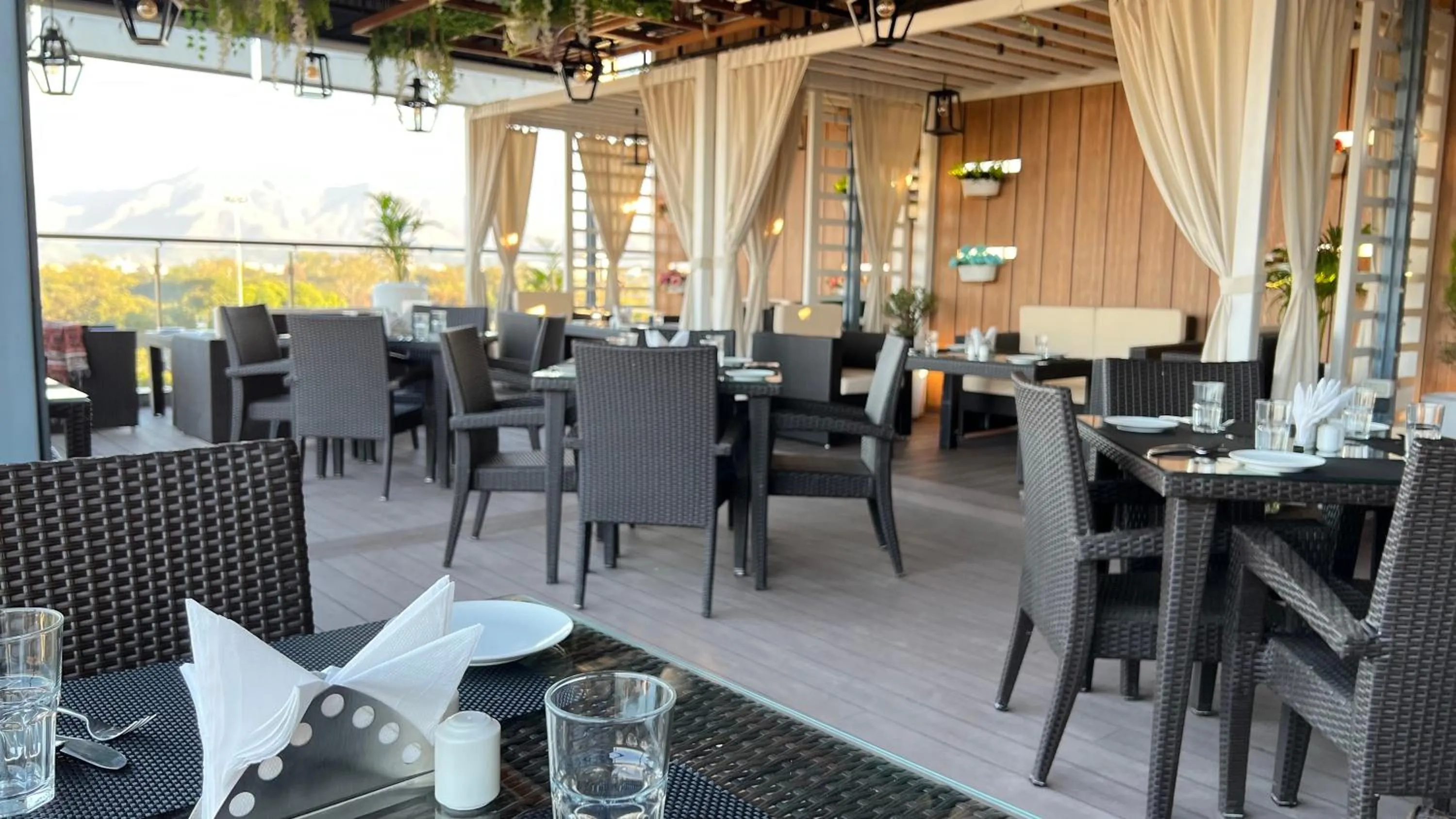 Restaurant/places to eat in Aurora Boutique Hotel Imphal