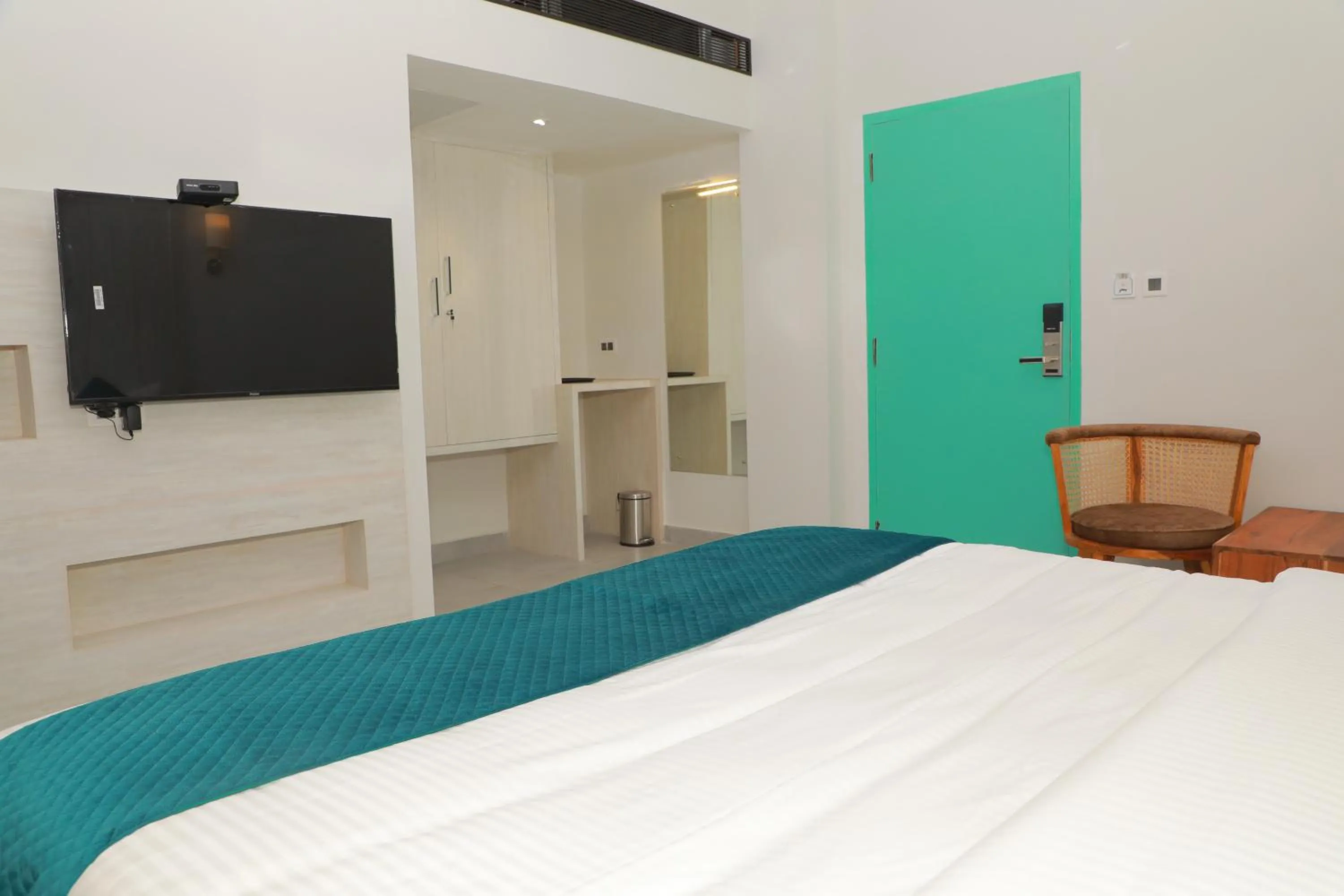 TV and multimedia, Bed in The Coral Kanyakumari