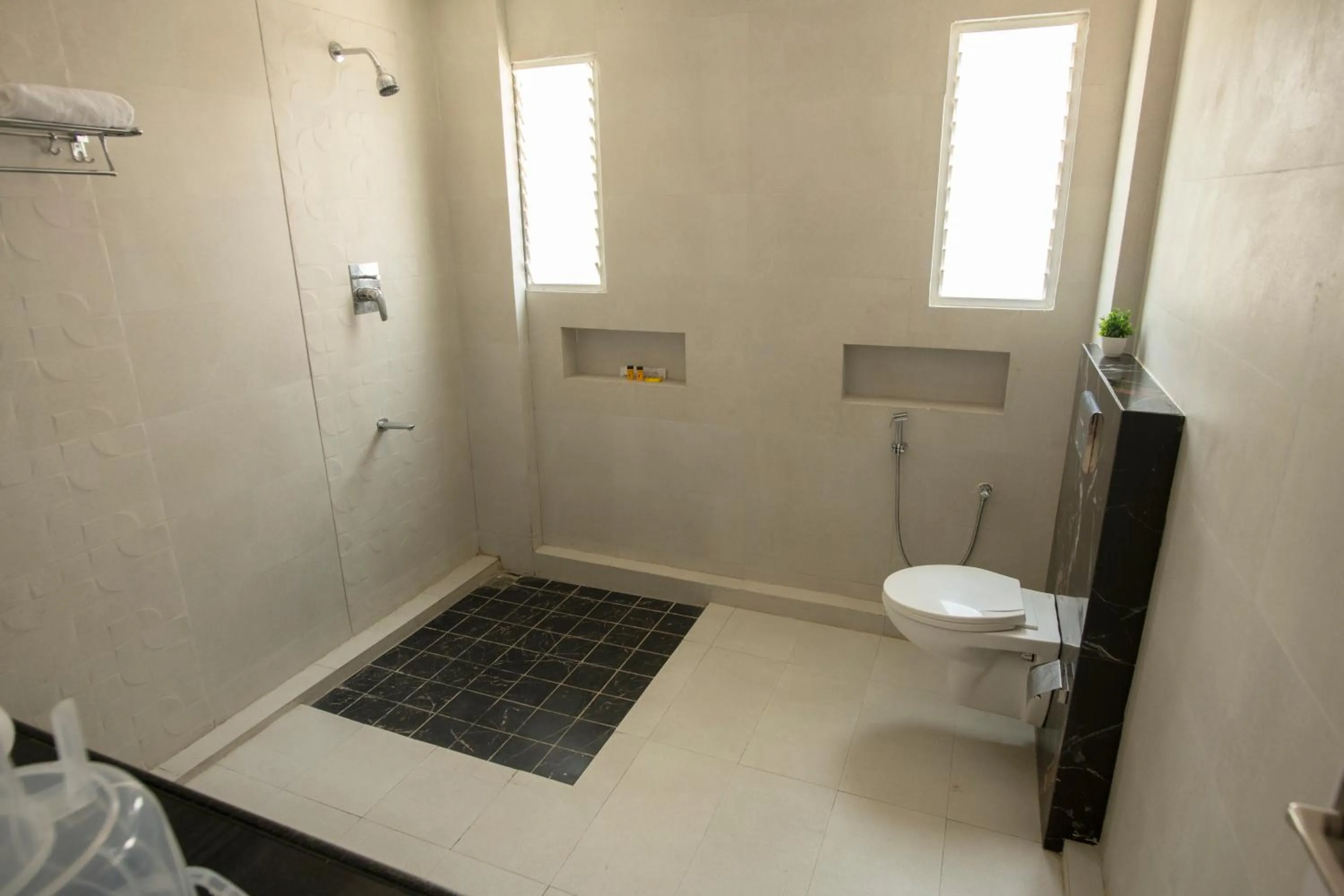 Shower in The Coral Kanyakumari