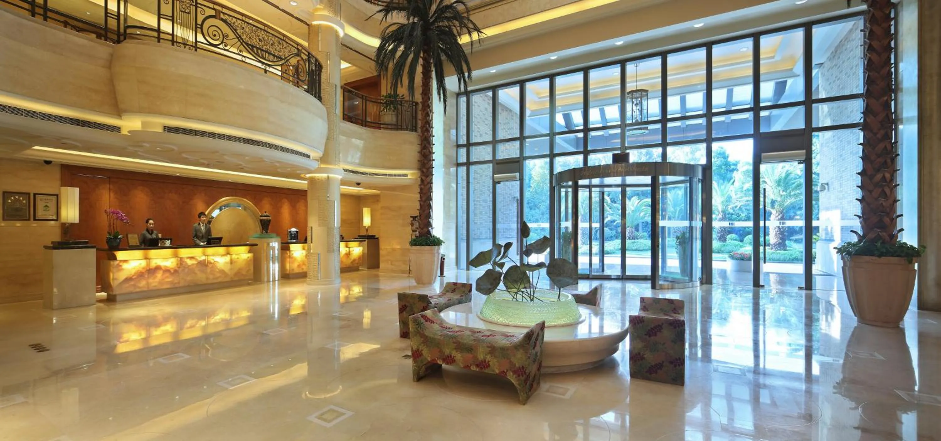 Lobby or reception in Shanghai Dongjiao State Guest Hotel