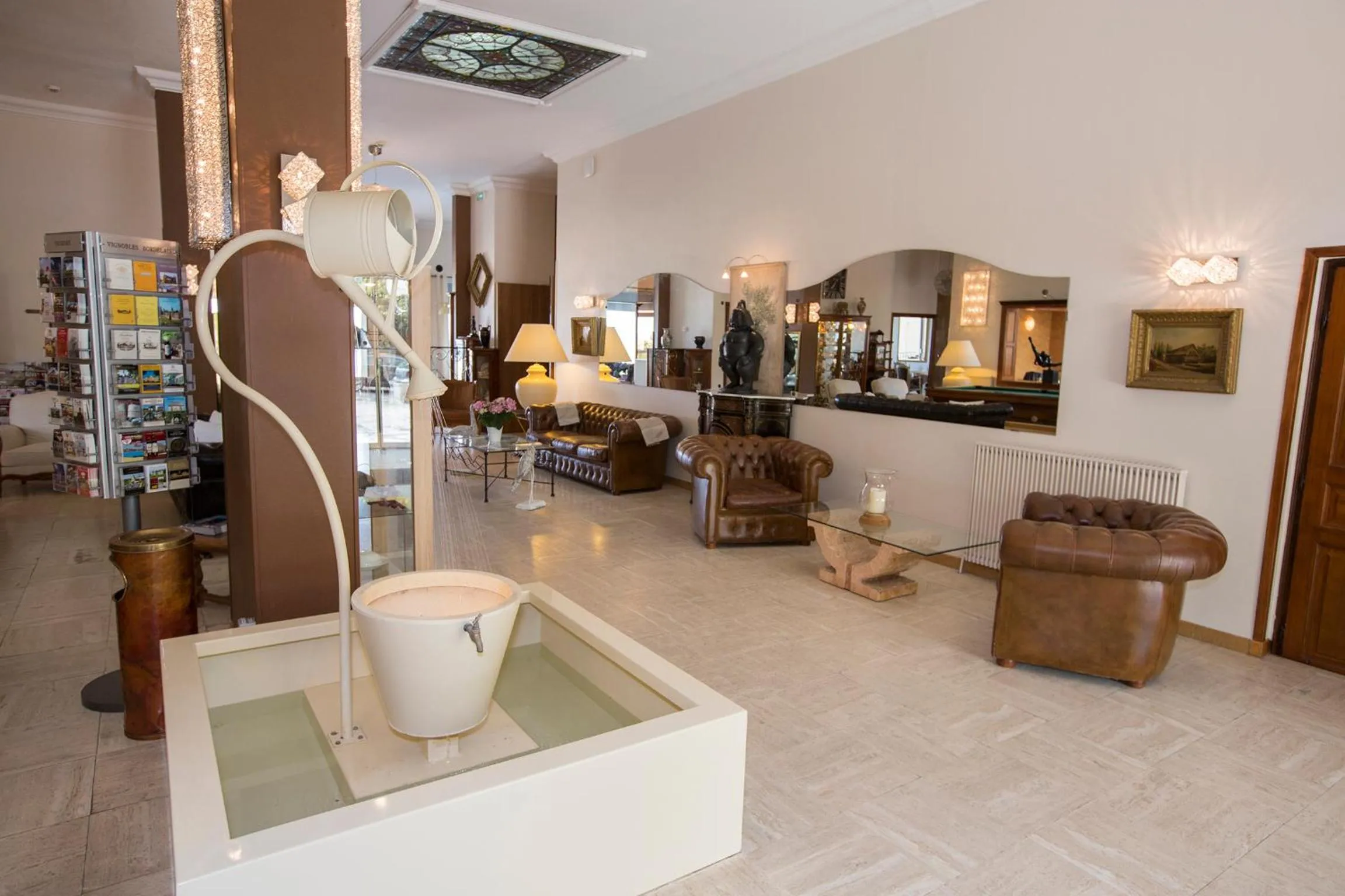 Lobby or reception in Arc Hôtel Sur Mer