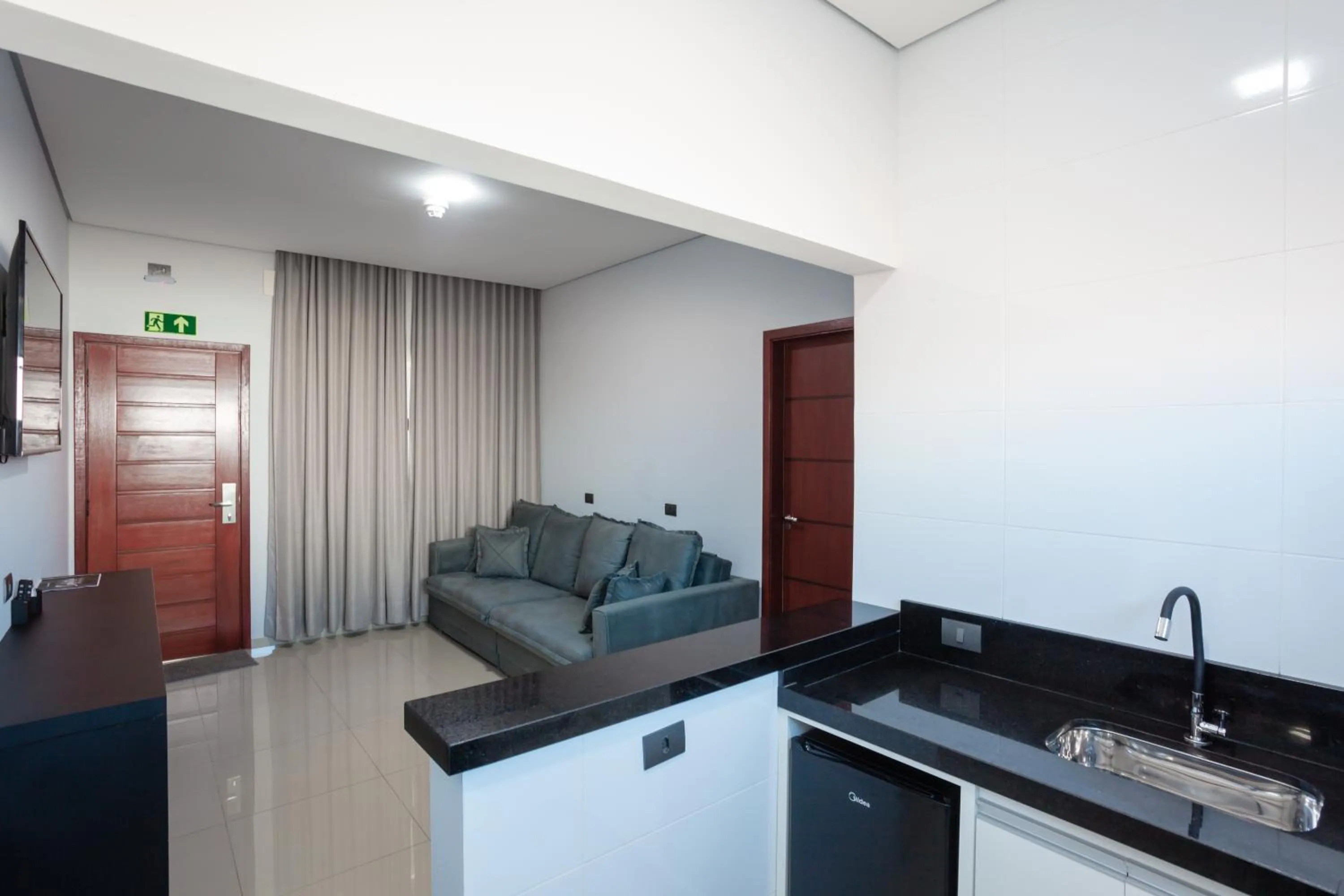 Kitchen or kitchenette in Sophita Business Hotel