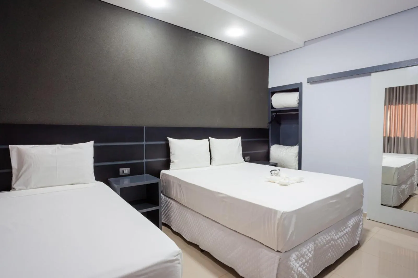 Bedroom, Bed in Sophita Business Hotel