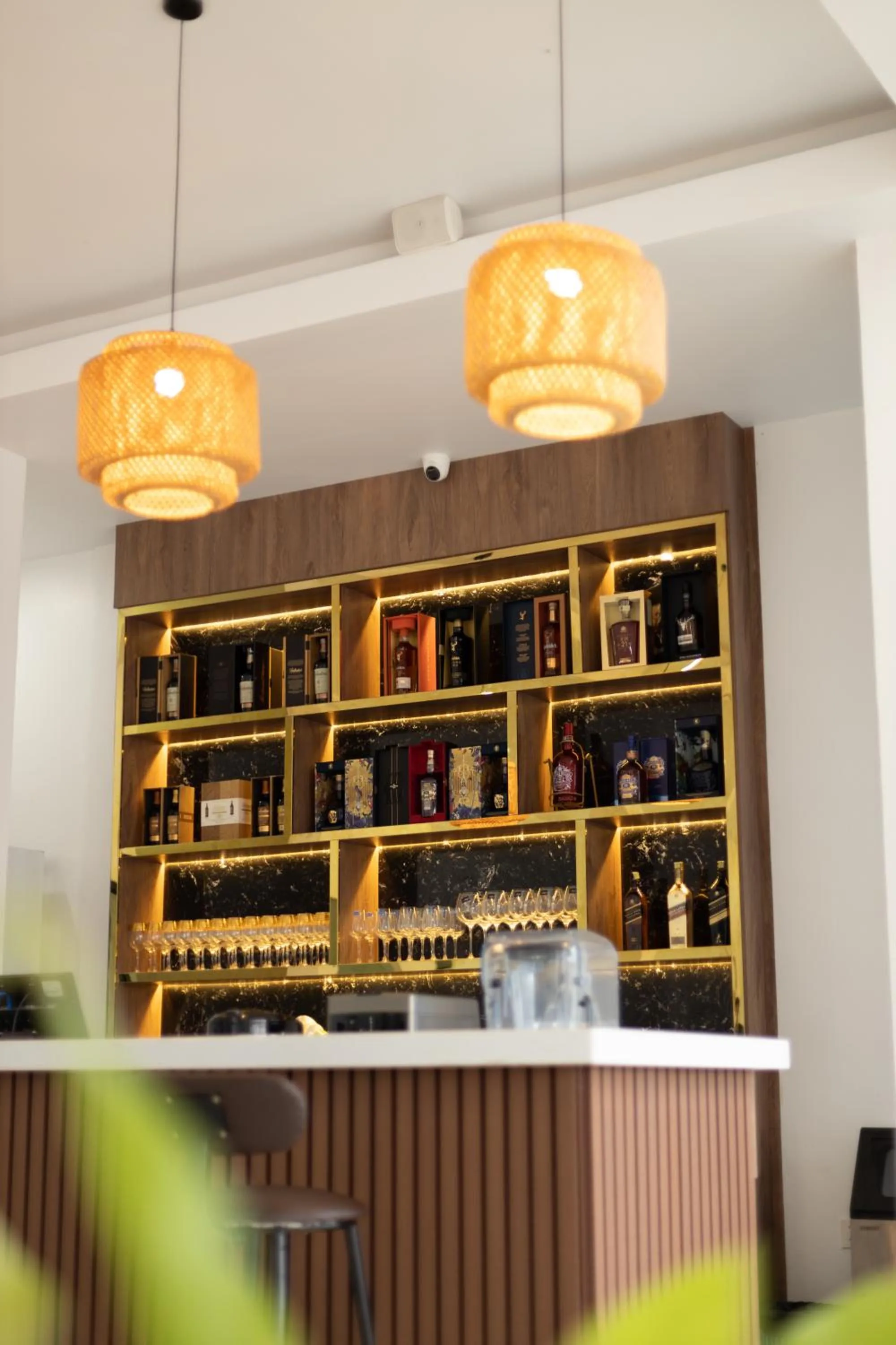 Restaurant/places to eat in SS Villa & Resort