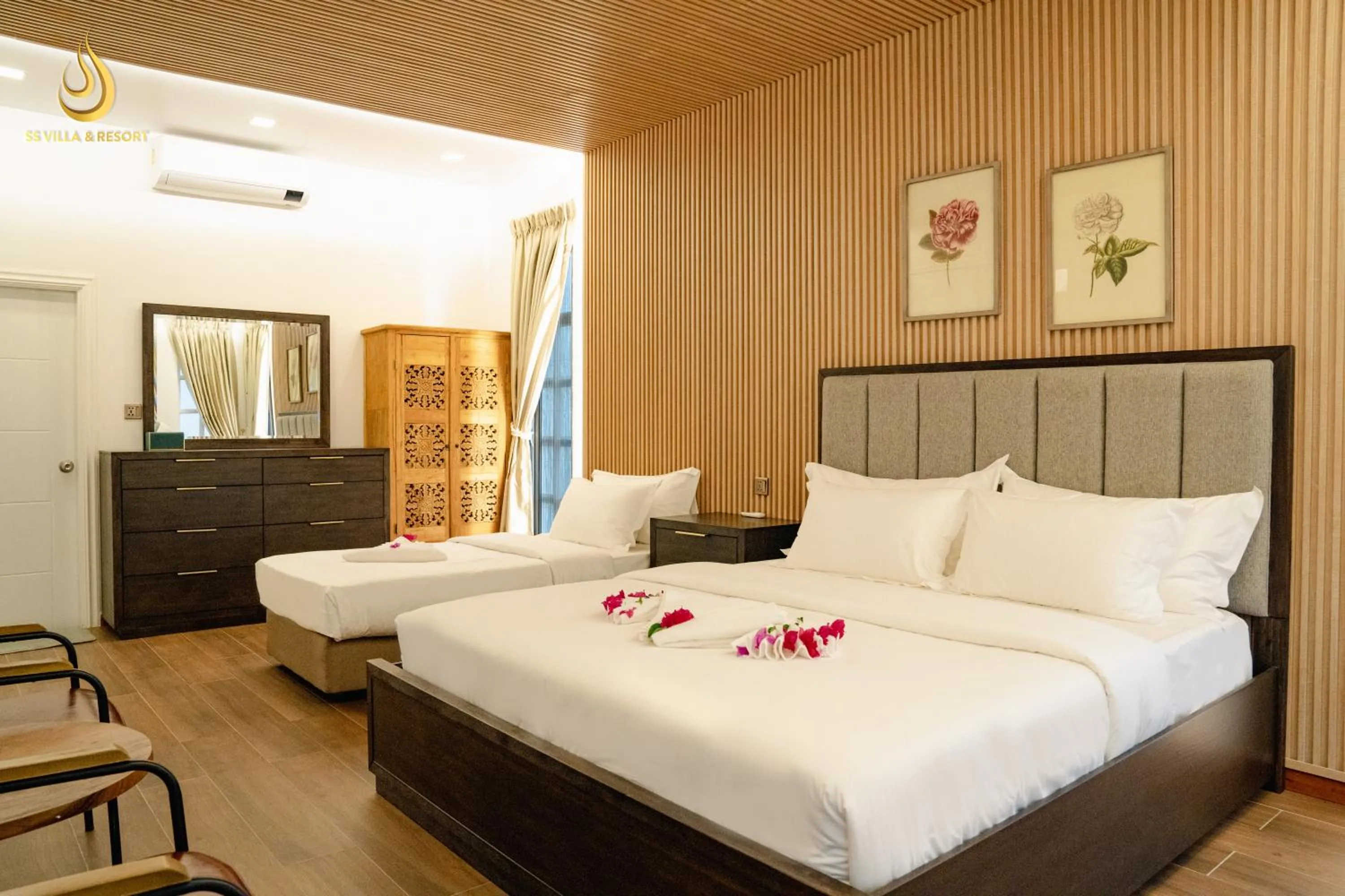Bedroom, Bed in SS Villa & Resort