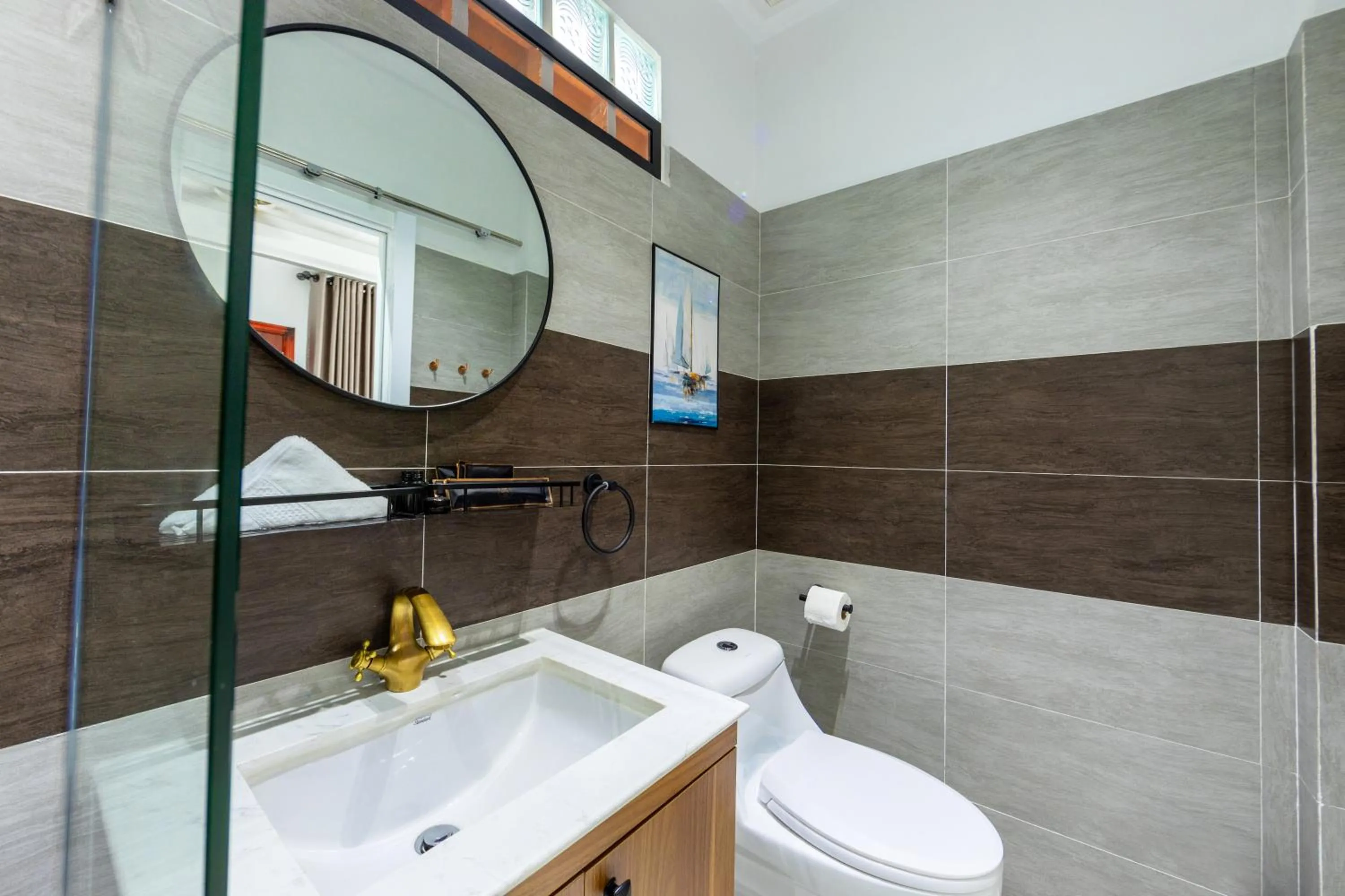 Bathroom in SS Villa & Resort