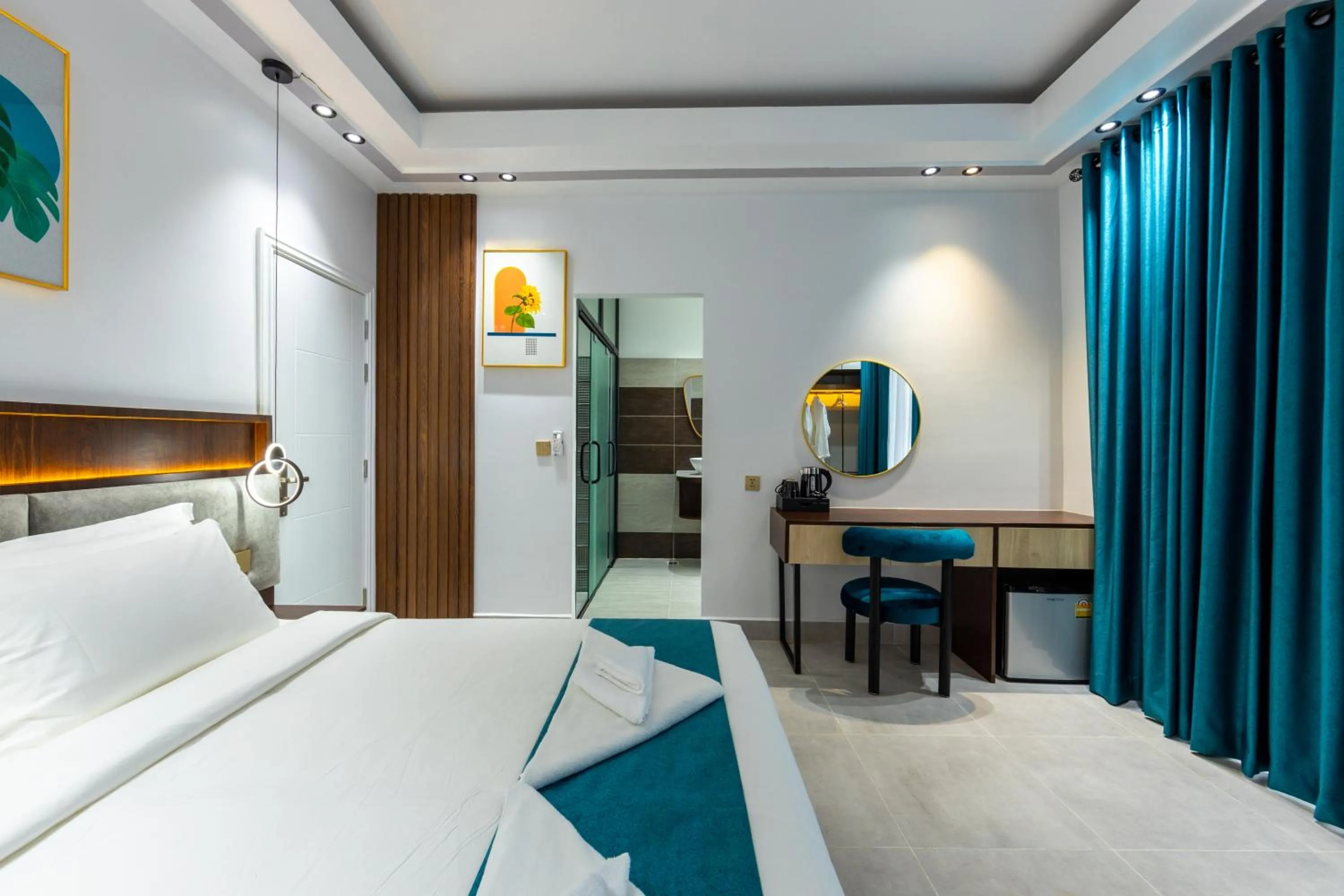 Bed in SS Villa & Resort