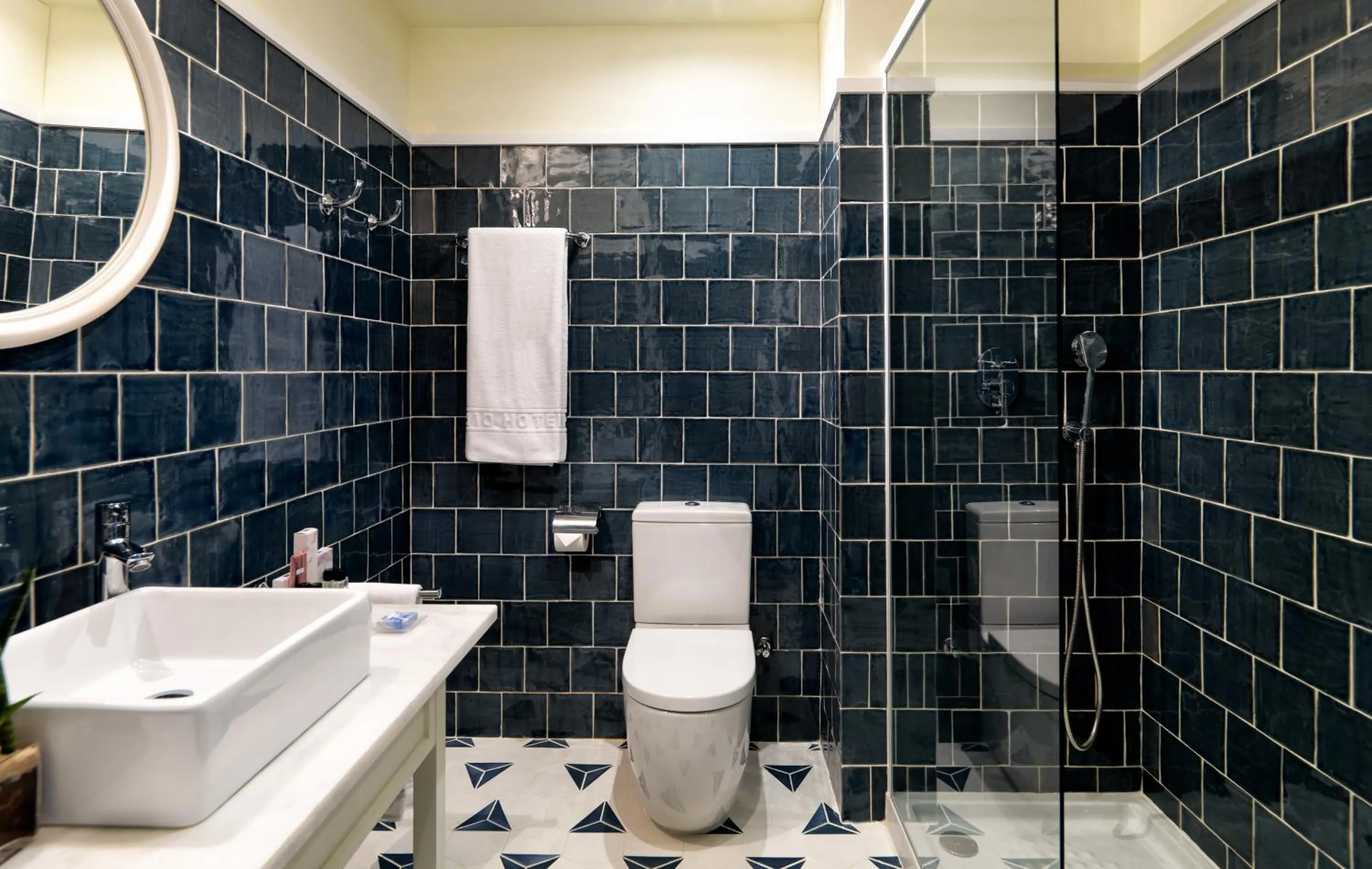 Bathroom in H10 Vintage Salou - Adults Only