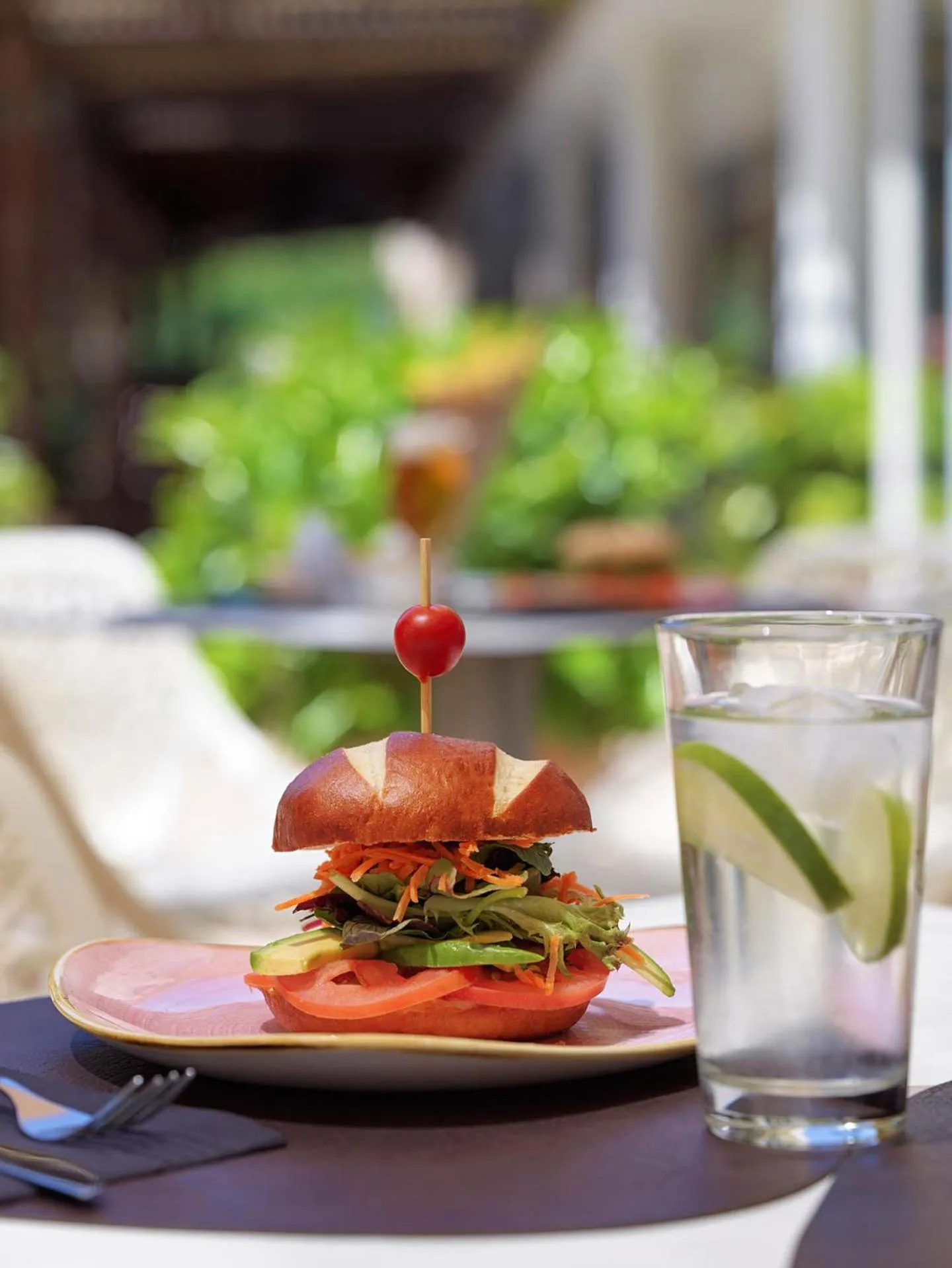 Lounge or bar in H10 Vintage Salou - Adults Only