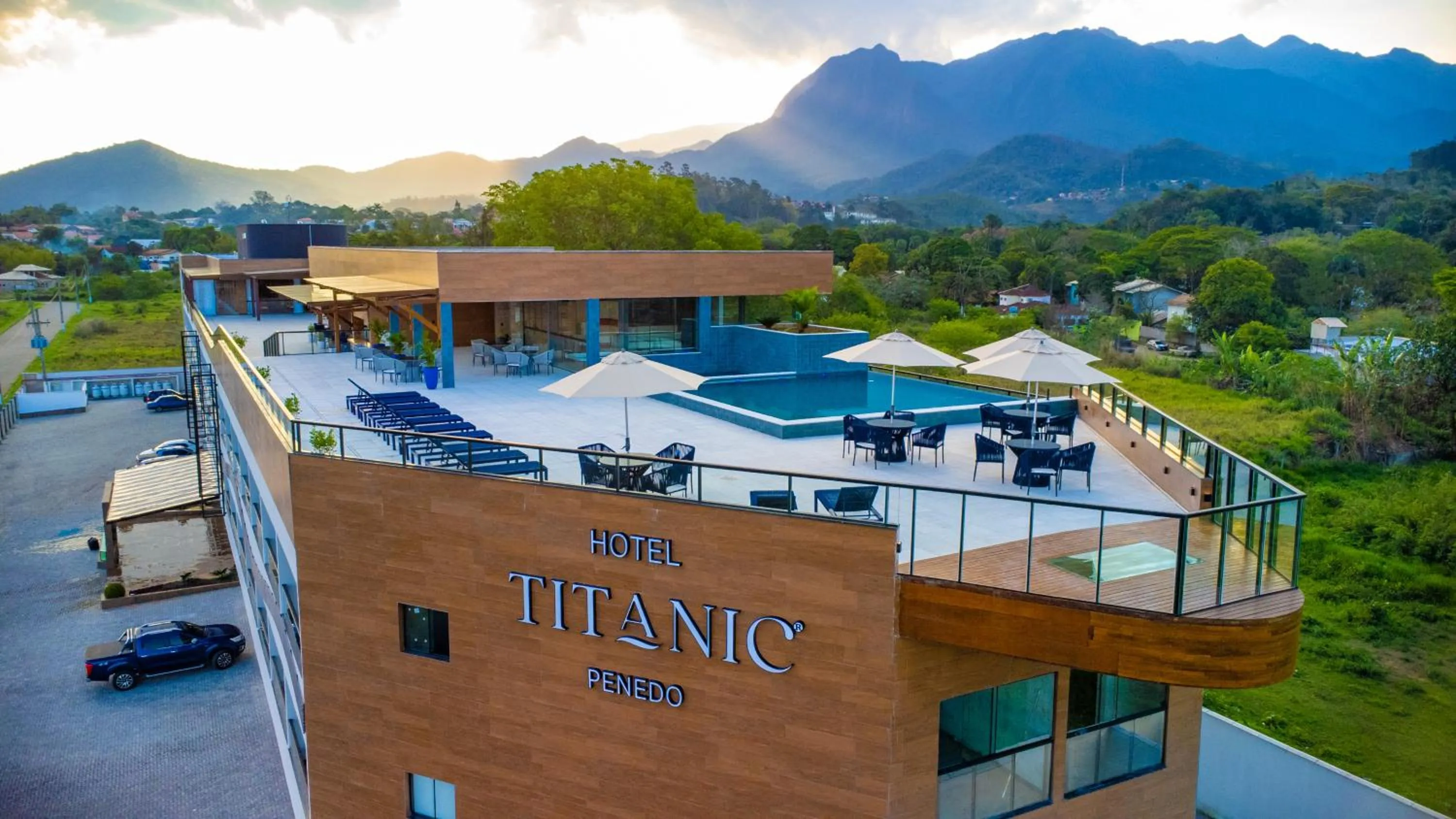 Property building in Hotel Titanic Penedo