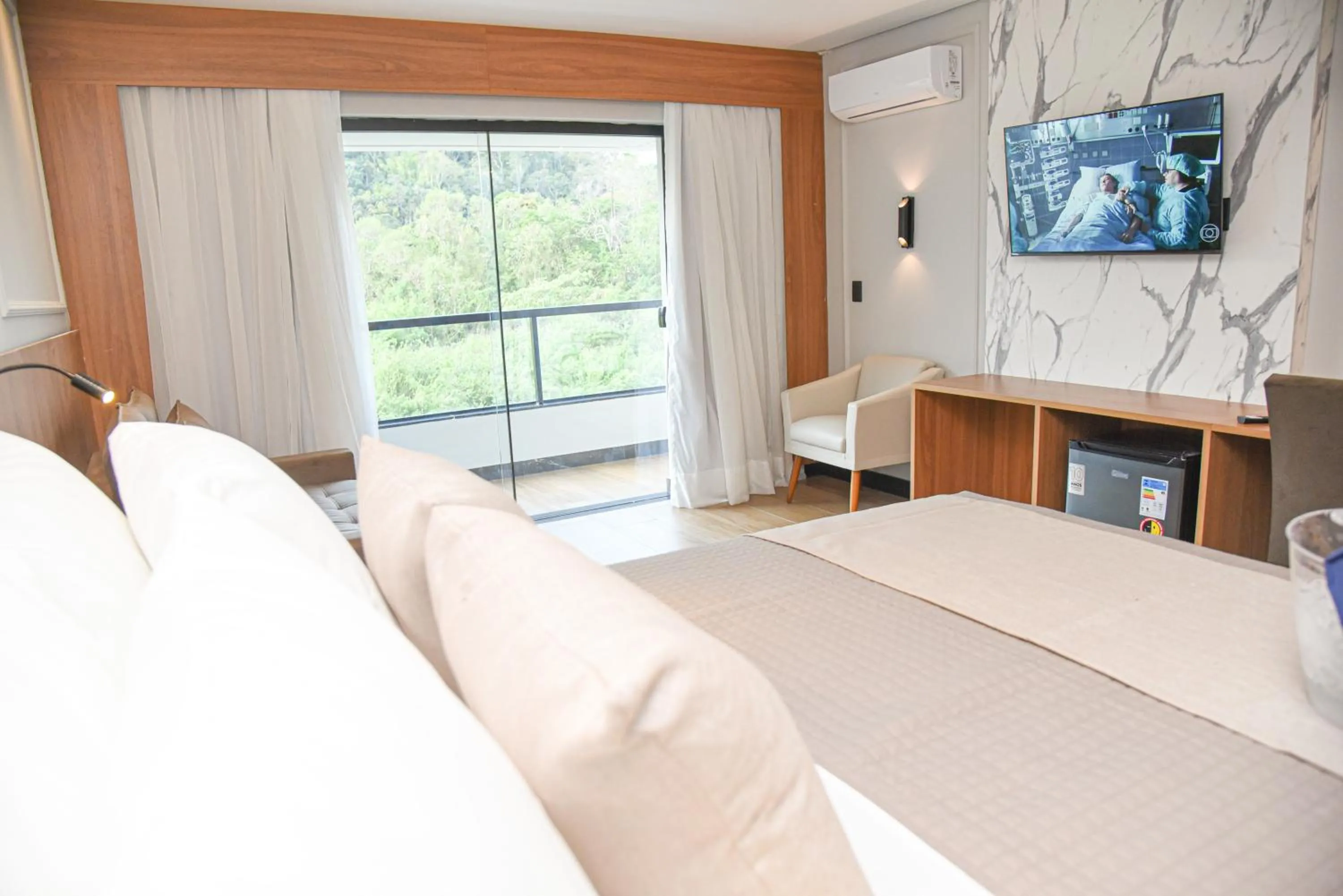 Bed in Hotel Titanic Penedo