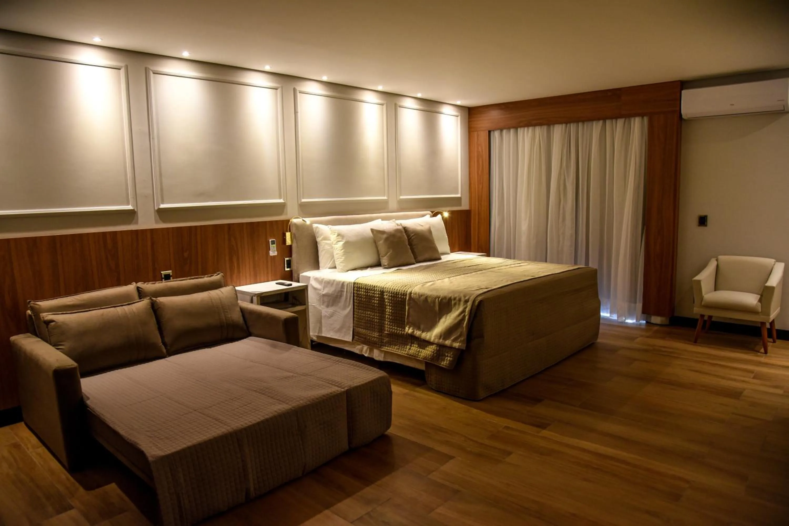 Bed in Hotel Titanic Penedo