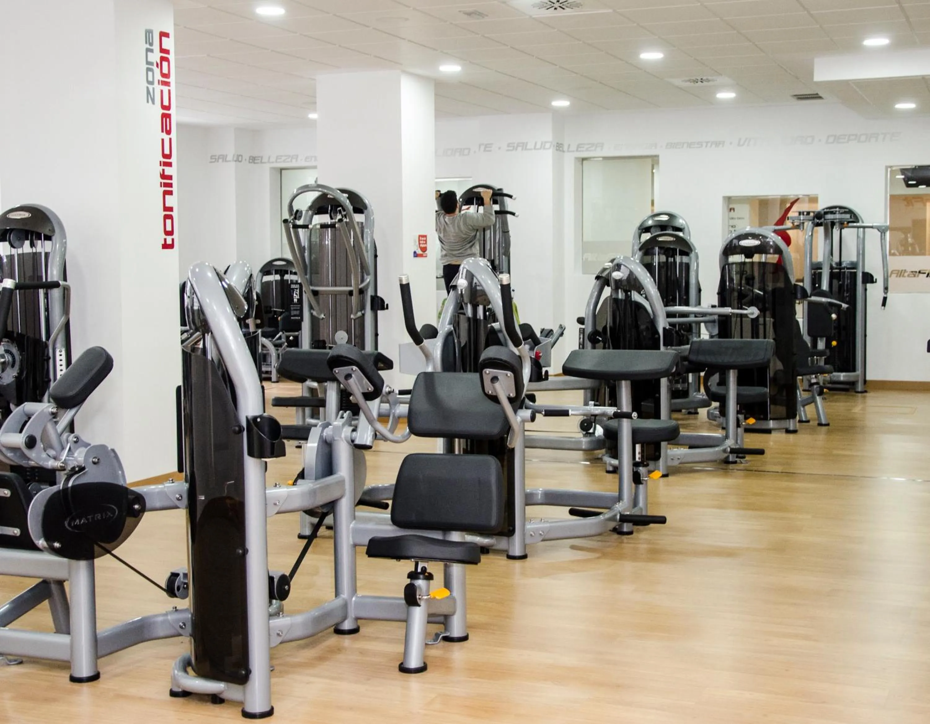 Fitness centre/facilities in Claridge Madrid