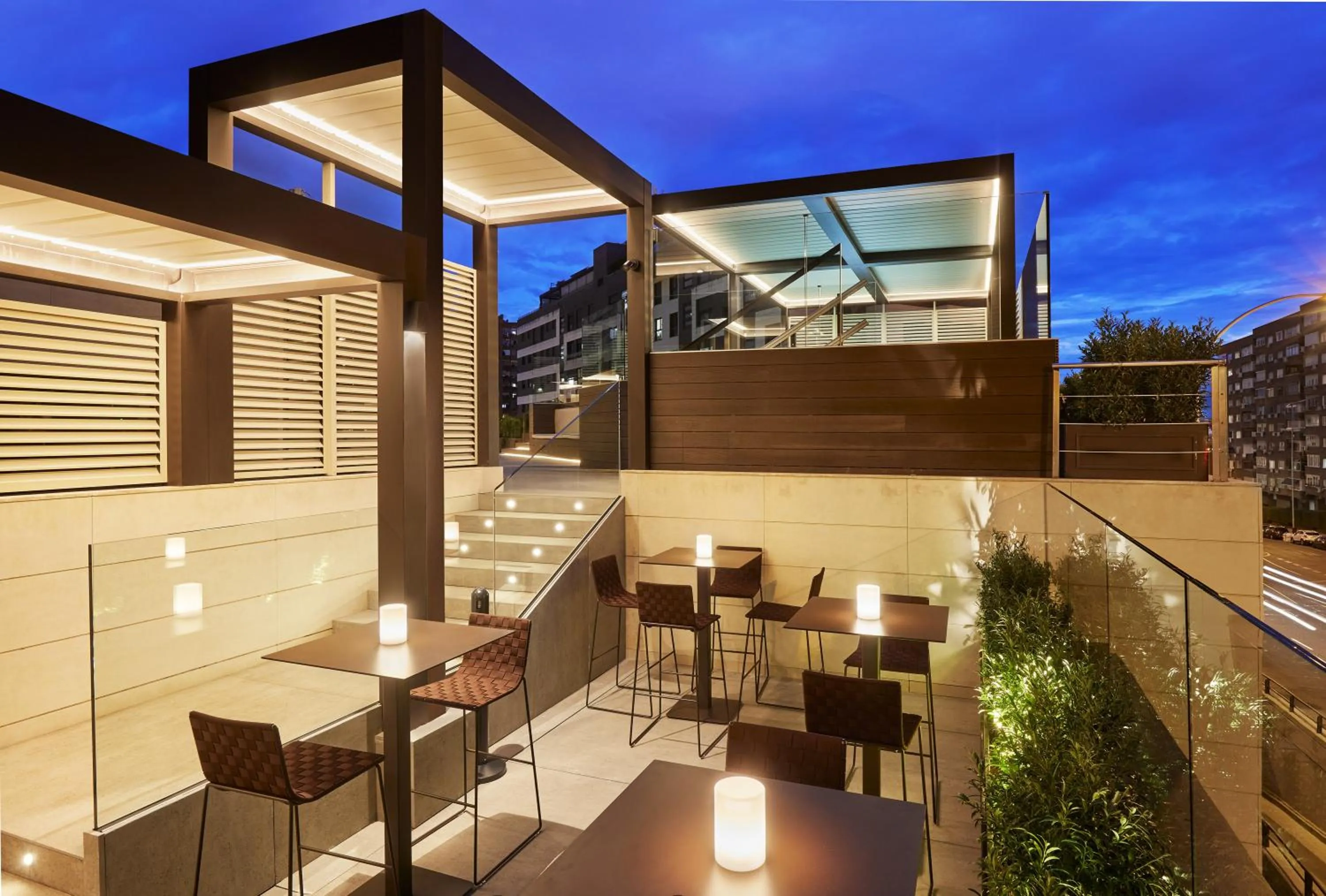 Swimming pool in Claridge Madrid