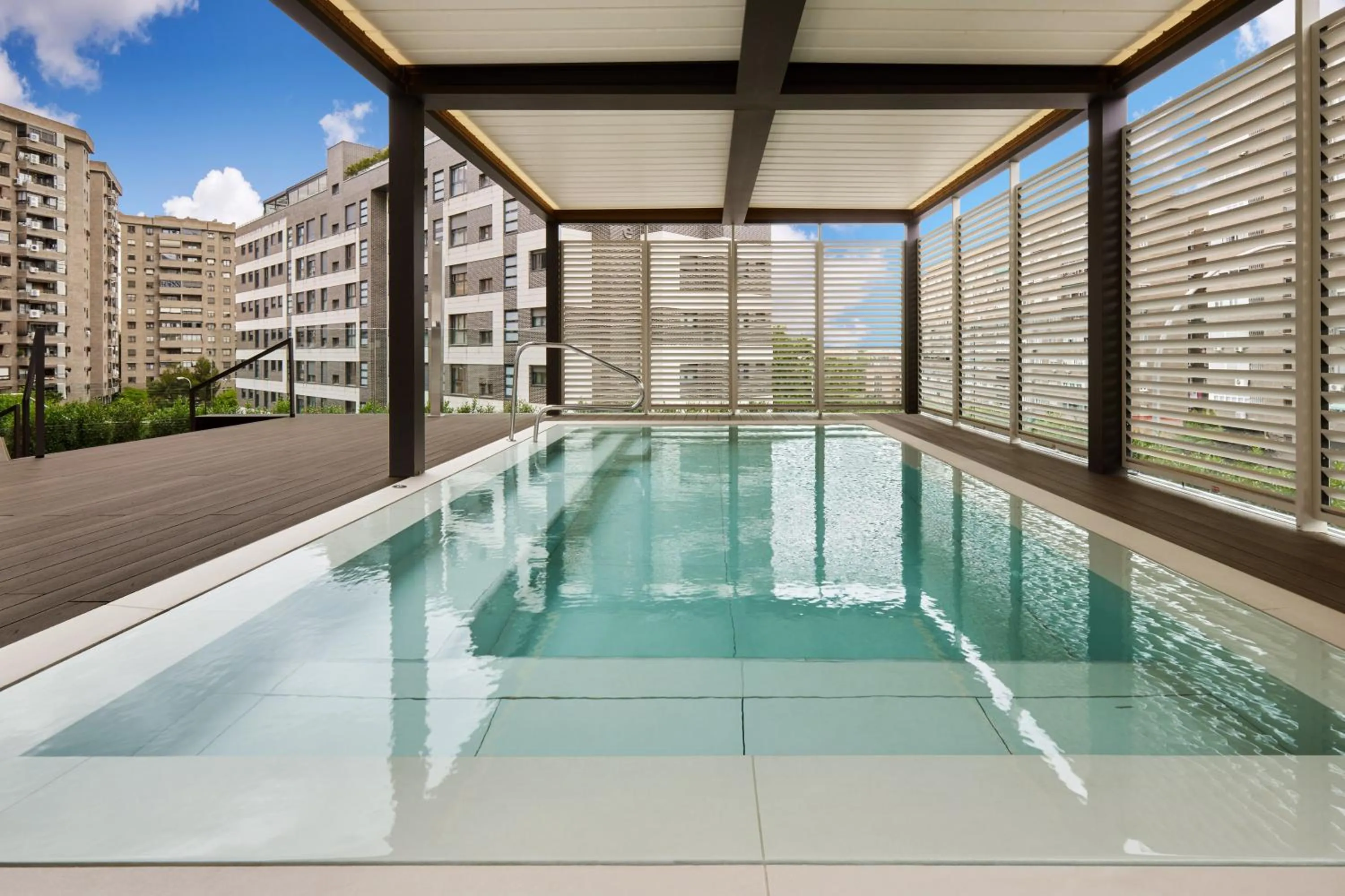 Swimming pool in Claridge Madrid