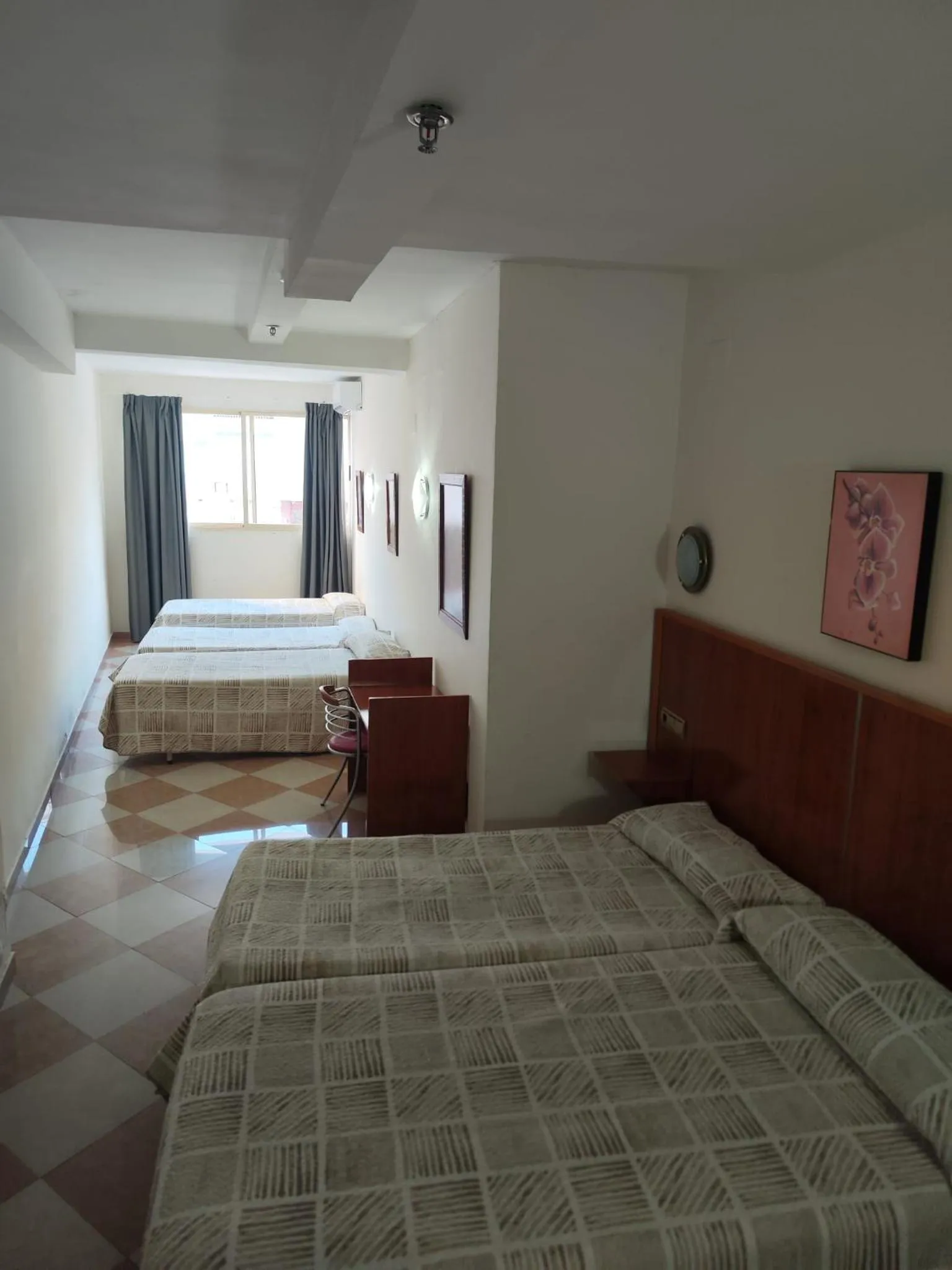 Bedroom, Bed in N.Ch