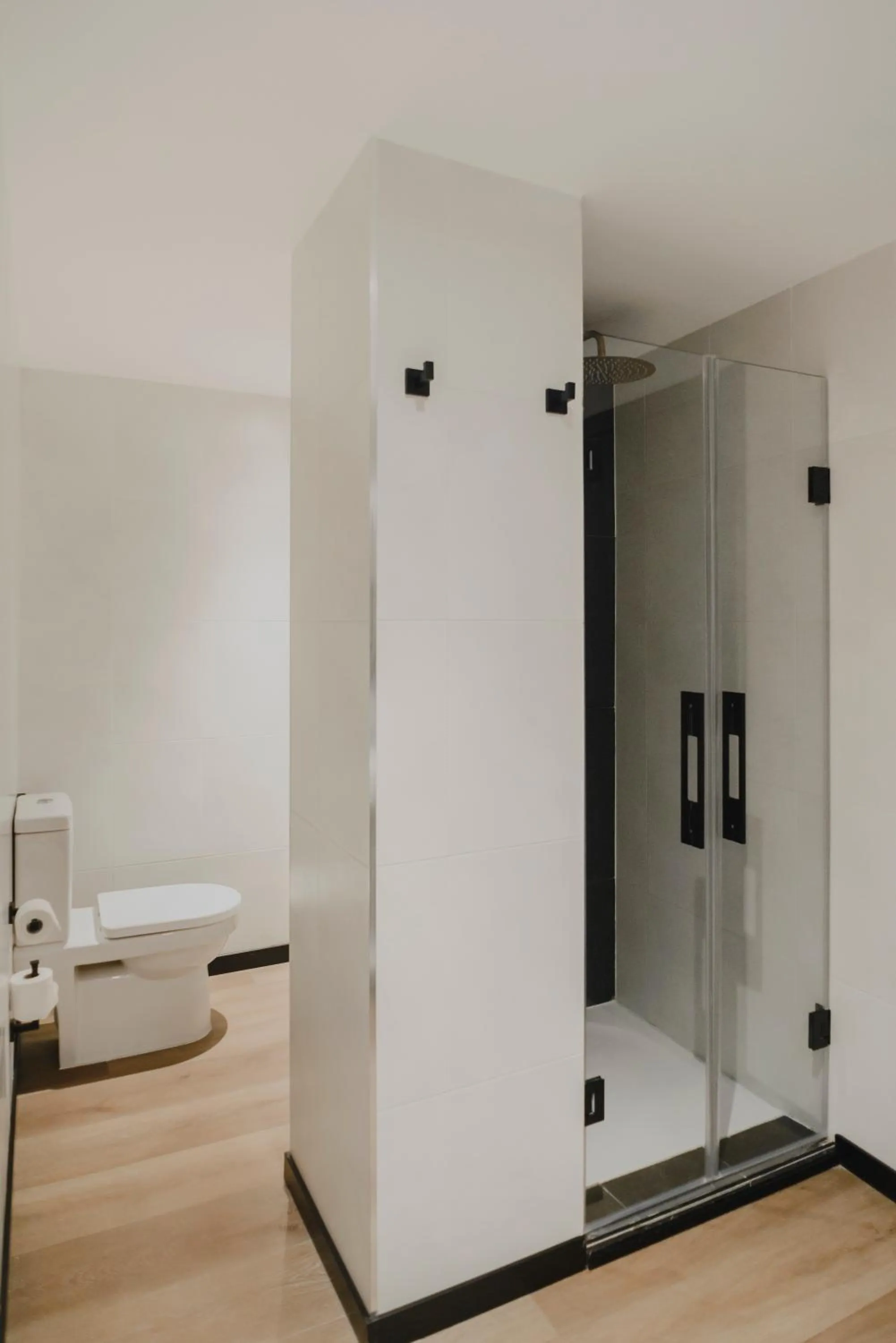 Shower in Hotel Dimar