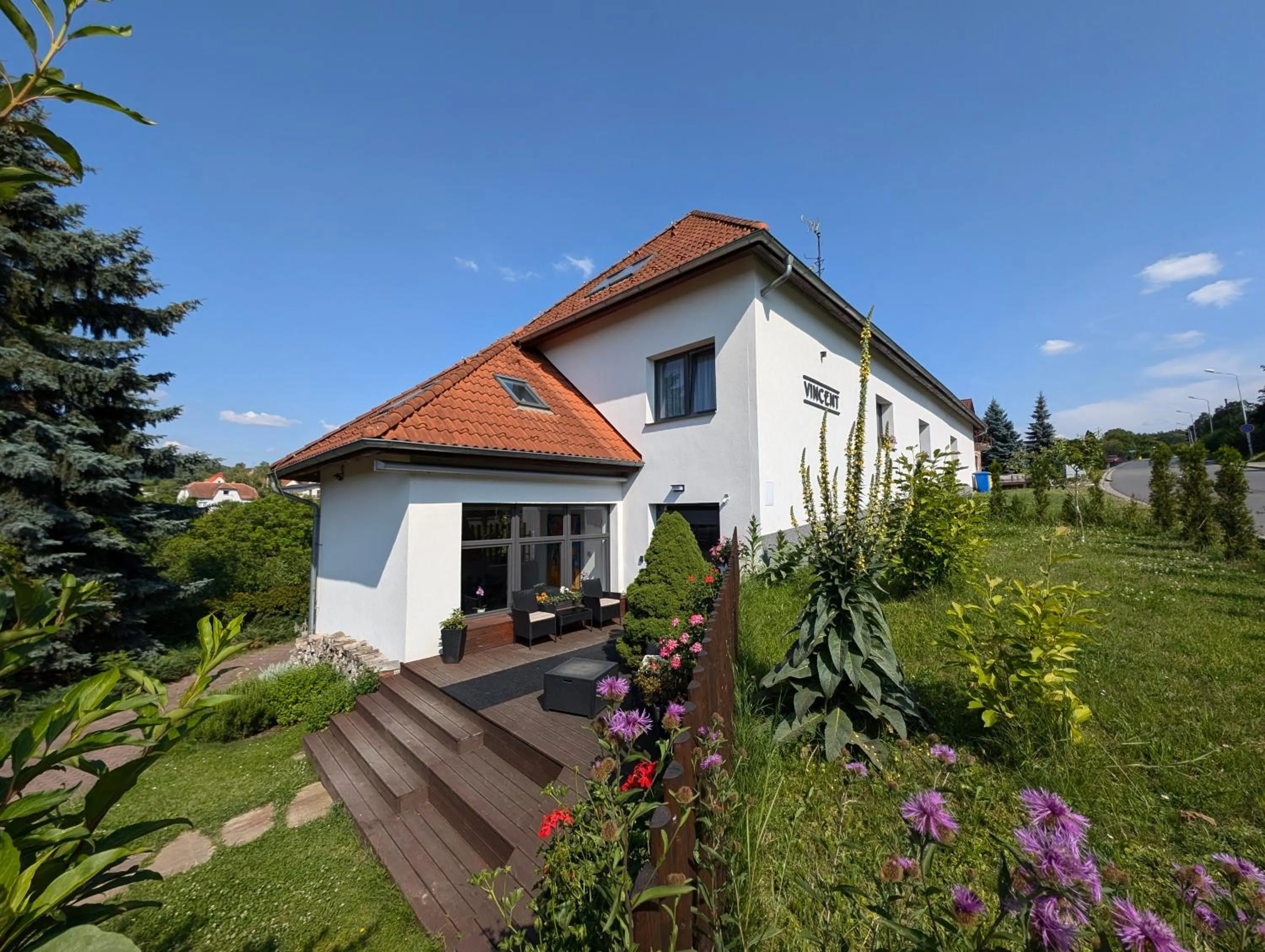 Property building in Hotel Vincent