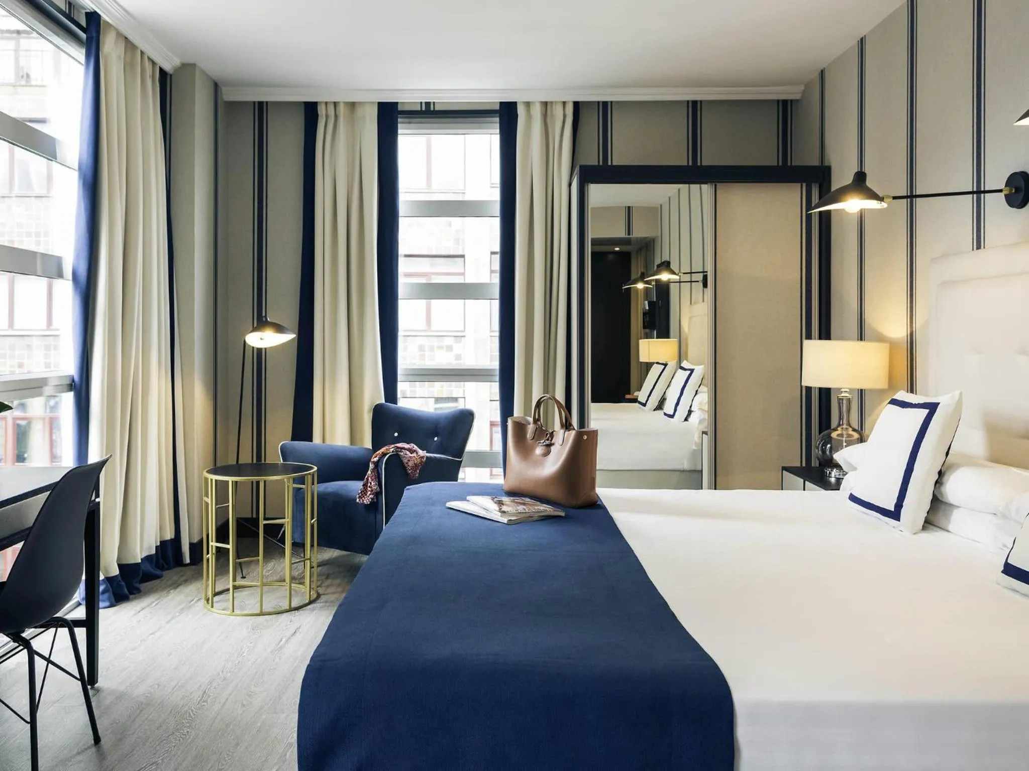 Bedroom, Bed in Hotel Mercure Jardines de Albia