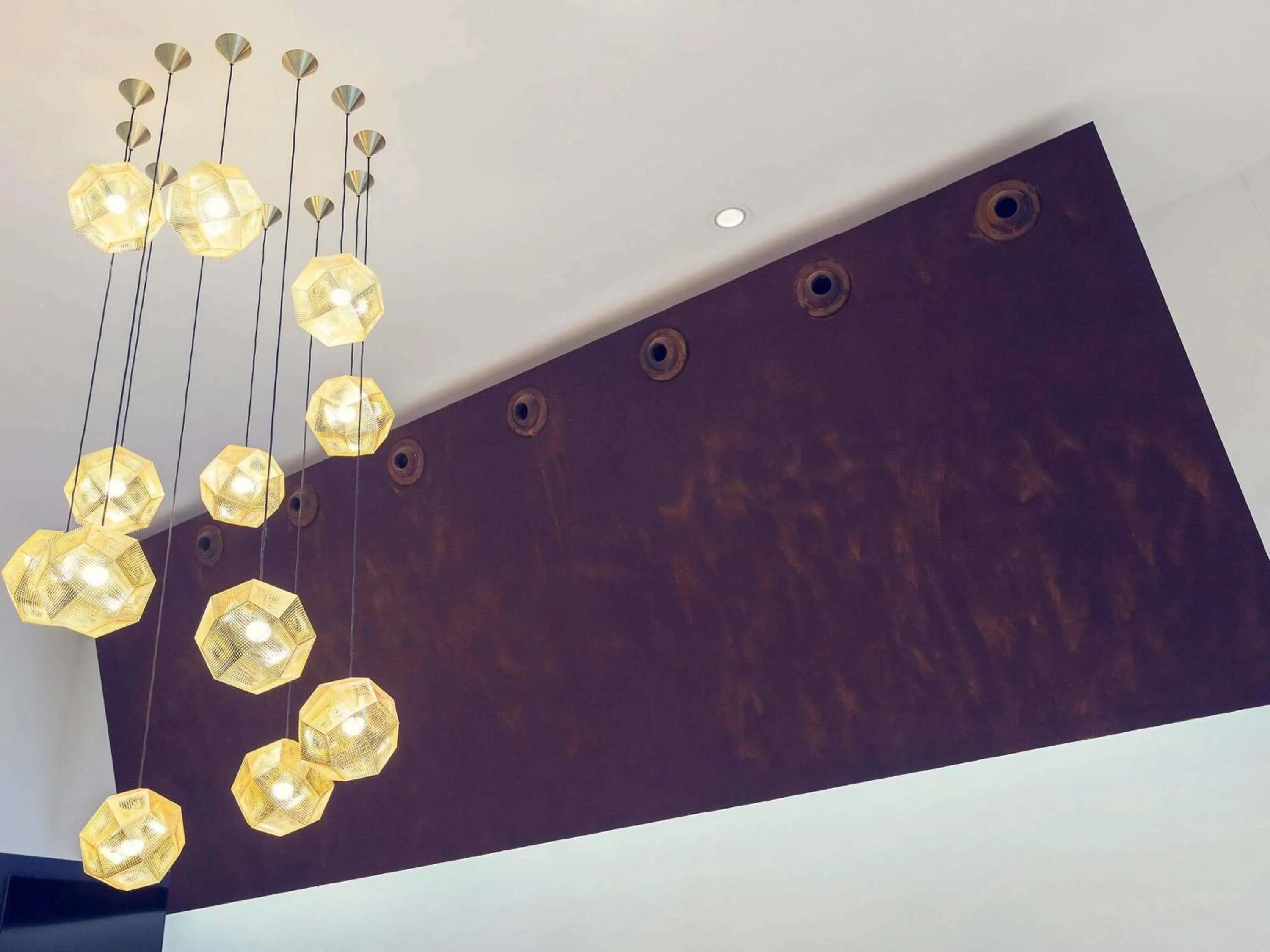 Property building in Hotel Mercure Jardines de Albia