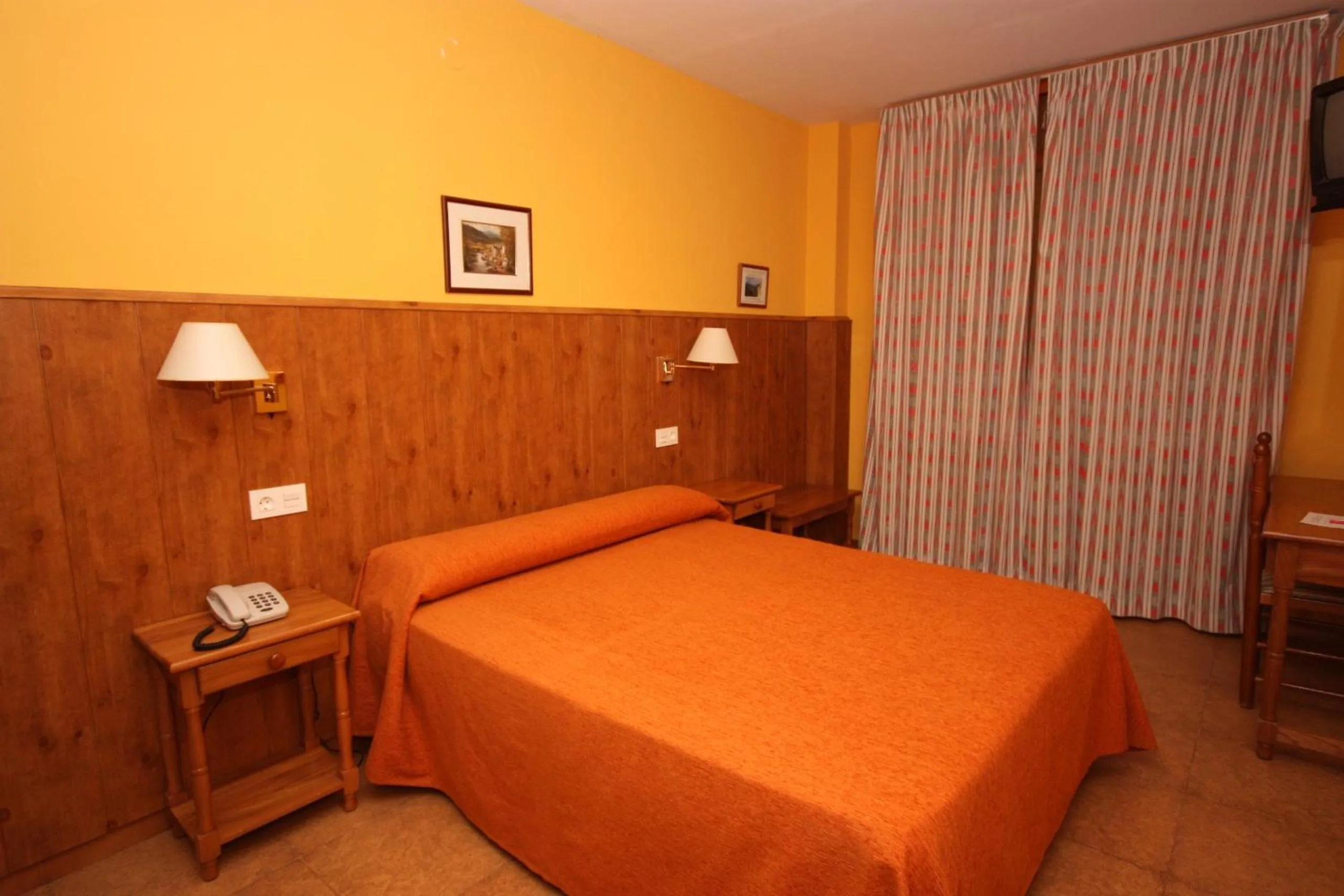 Bedroom, Bed in Hotel Rural Montaña de Cazorla