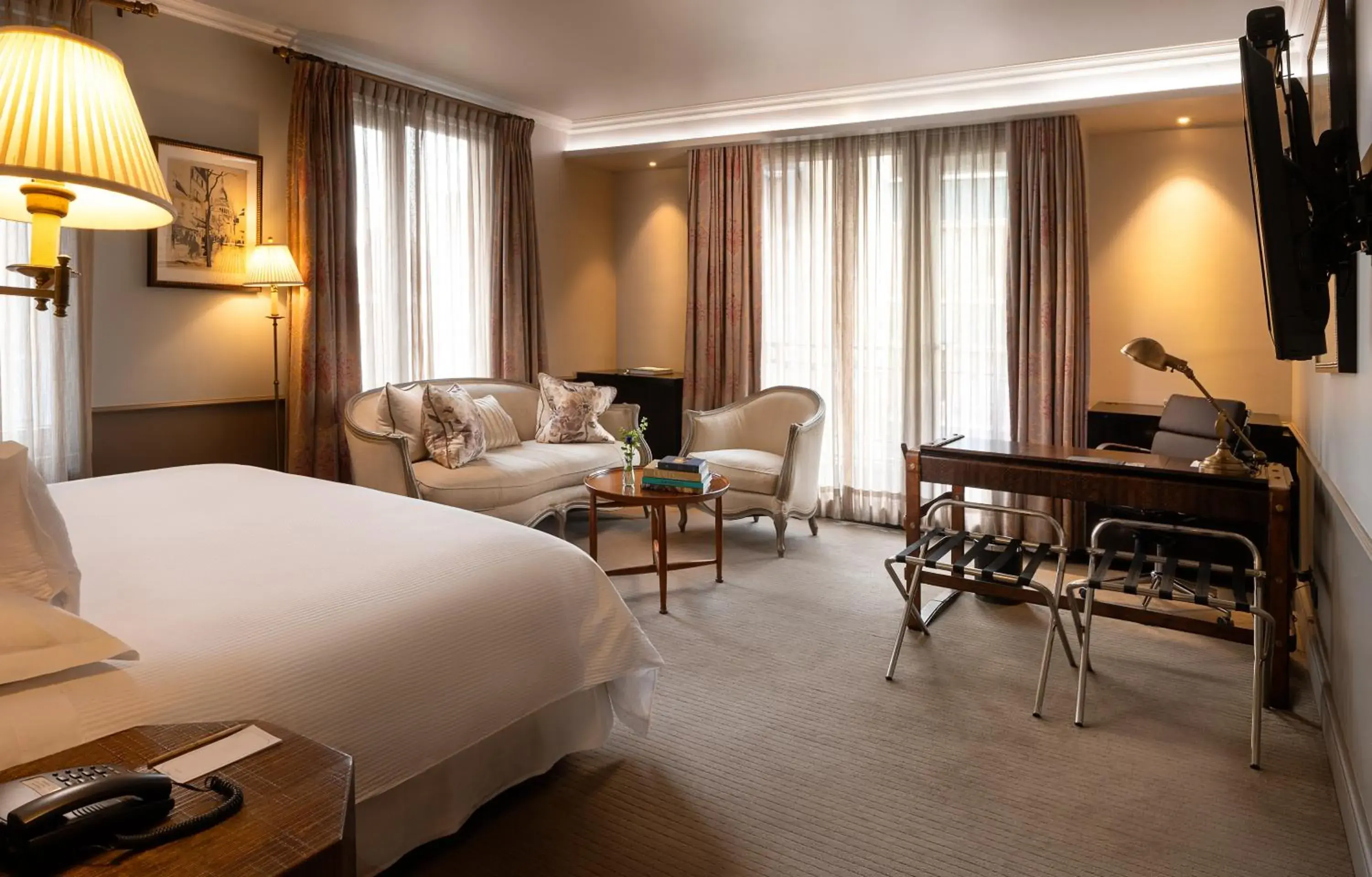 Deluxe Double Room with Balcony - single occupancy in The Singular Santiago Deluxe Double Room with Balcony - single occupancy in The Singular Santiago