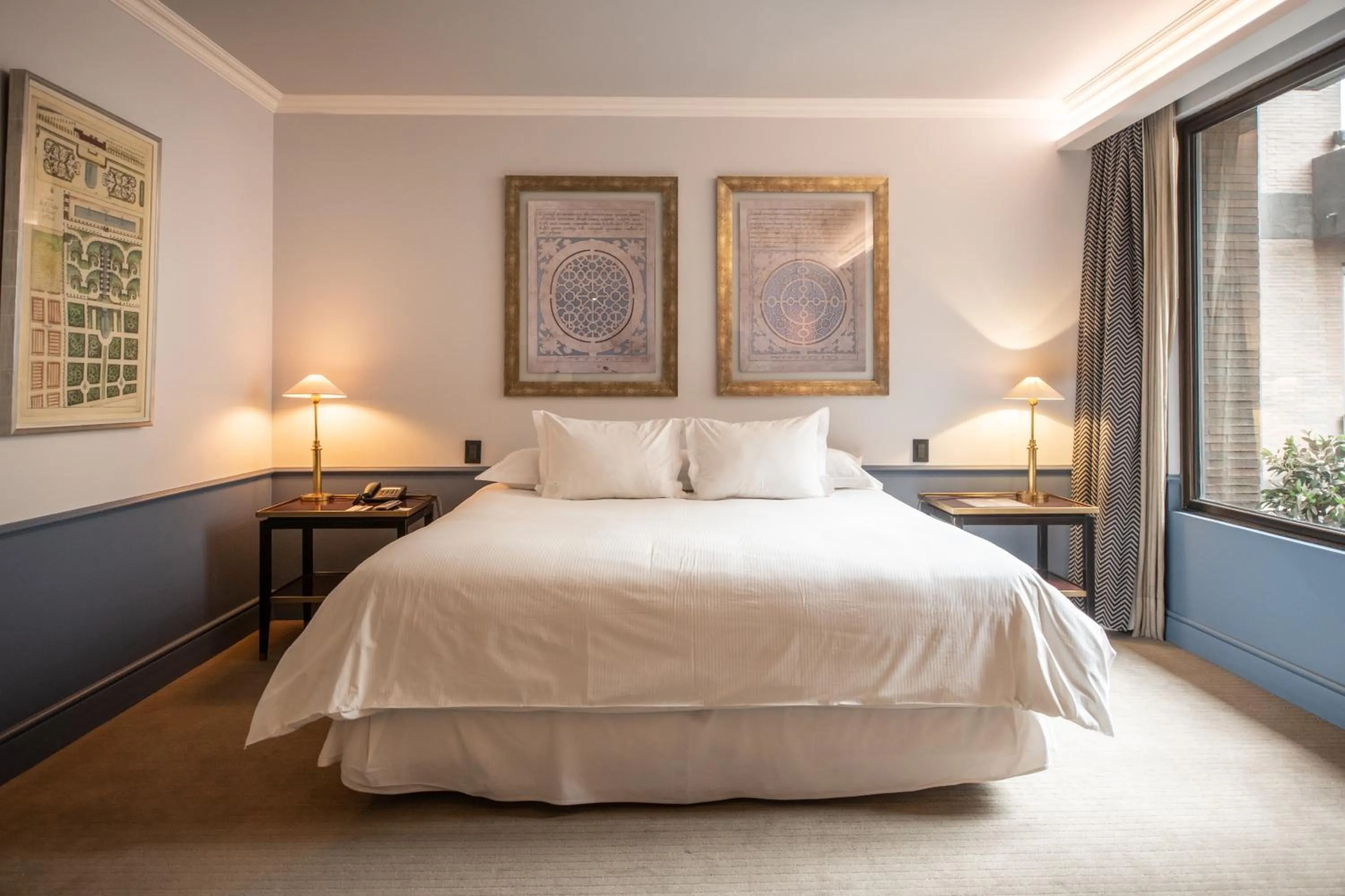 Photo of the whole room, Bed in The Singular Santiago