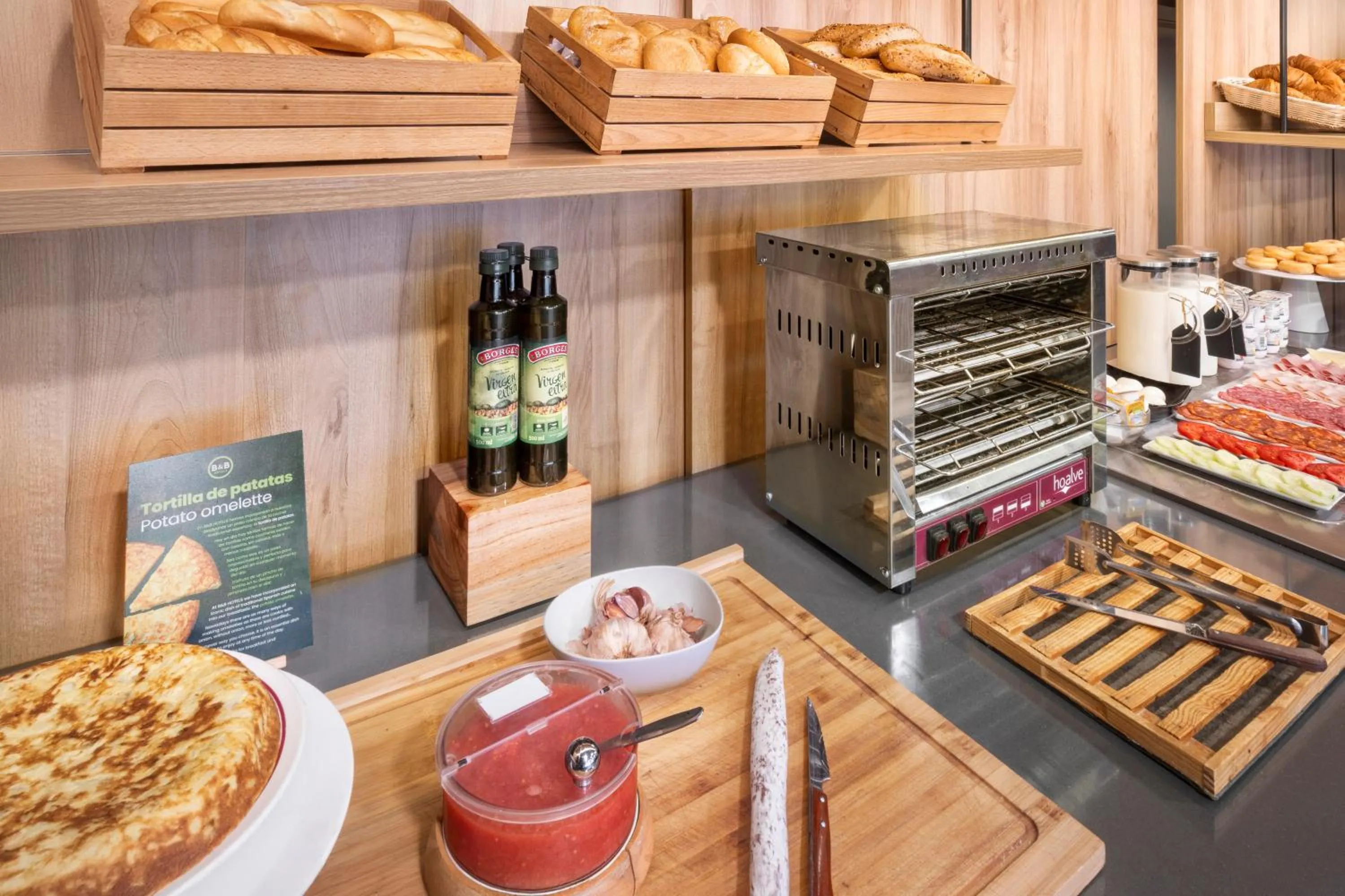 Buffet breakfast in B&B HOTEL Cartagena Cartagonova