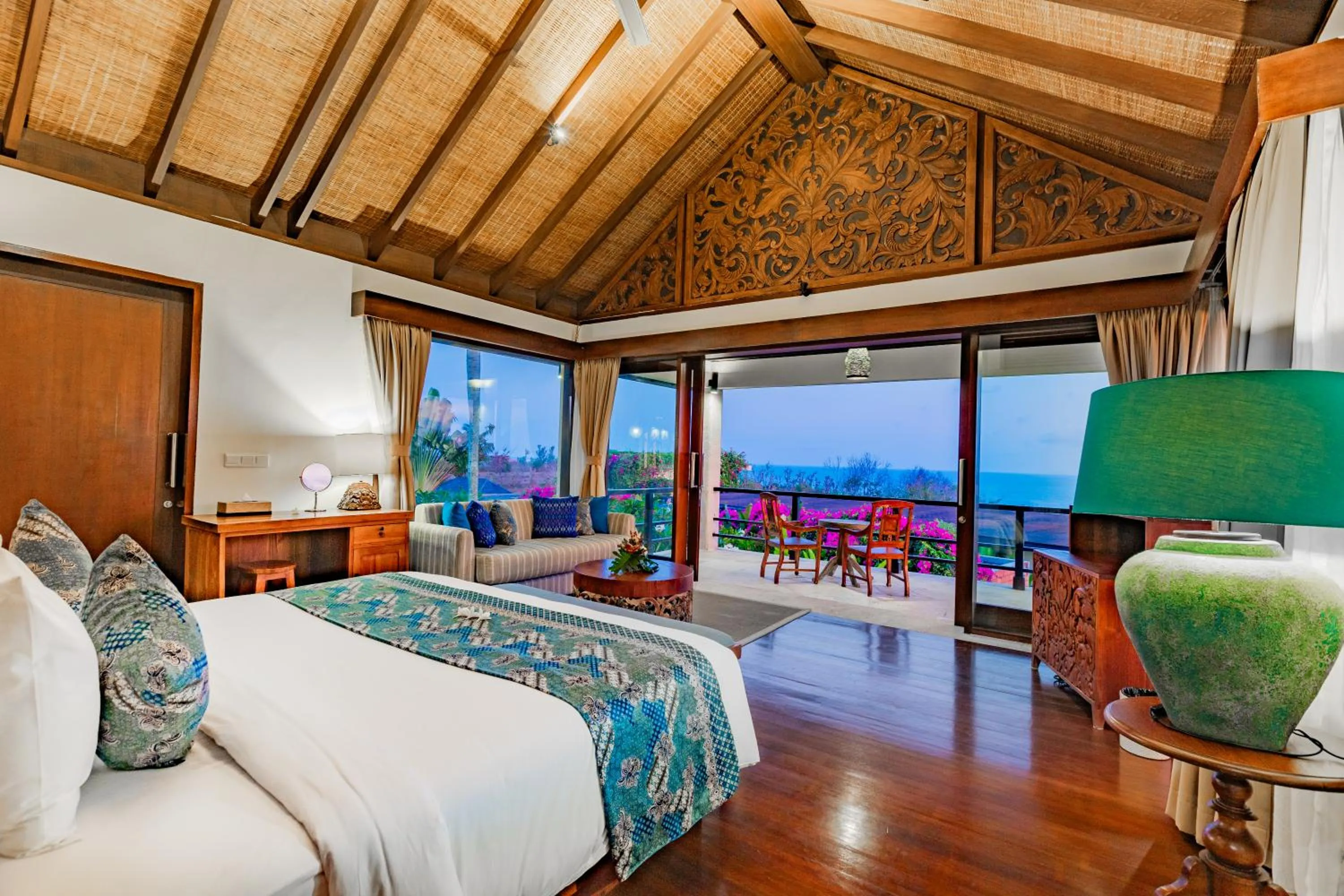 Bed in Villa Cantik Pandawa By Fays Hospitality